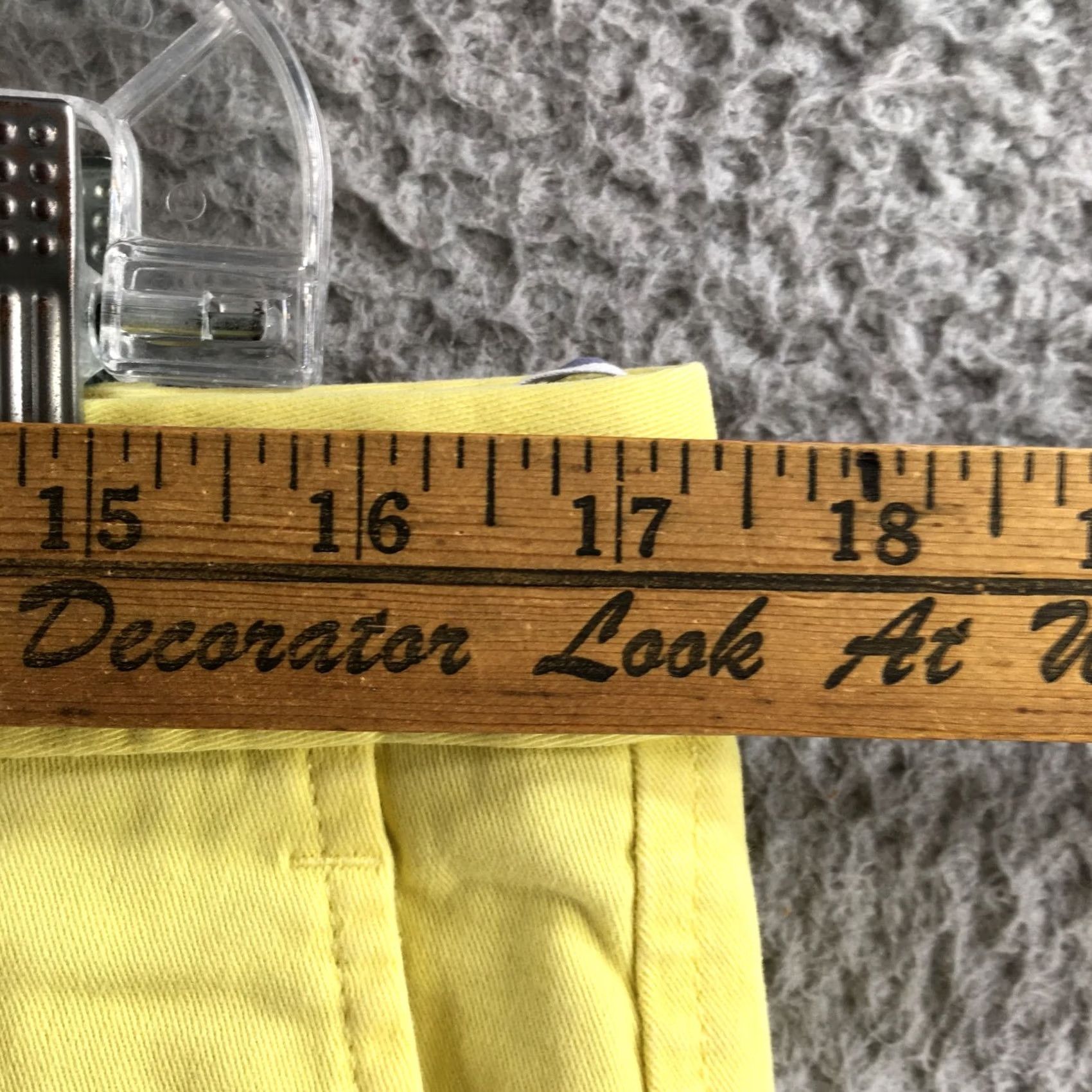 Banana Republic Banana Republic Shorts Womens 10 Yellow Chino Cuffed Mid Rise Zip Fly Stretch - Regular Fit, 10, Yellow, Casual, Summer, Spring, Womens Size 32" / US 10 / IT 46 - 5 Thumbnail