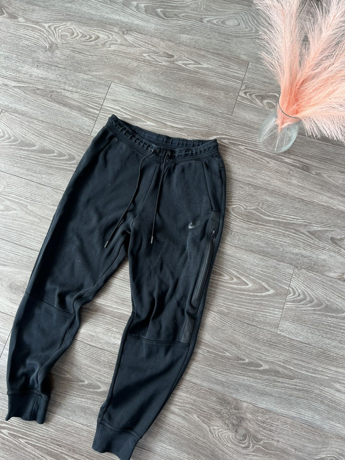 Nike Nike Tech Fleece Big Zip Pocket Triple Black Sweatpants Size US 30 / EU 46 - 5 Thumbnail