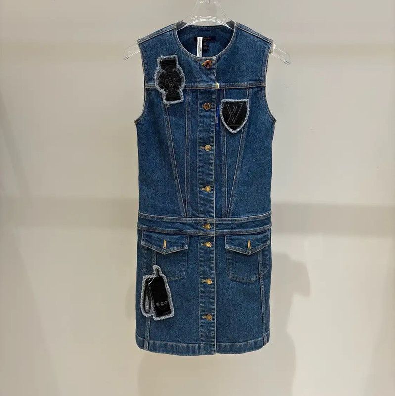 Louis Vuitton Louis Vuitton Short Sleeveless Denim Dress 0089 Size S / US 4 / IT 40 - 1 Thumbnail