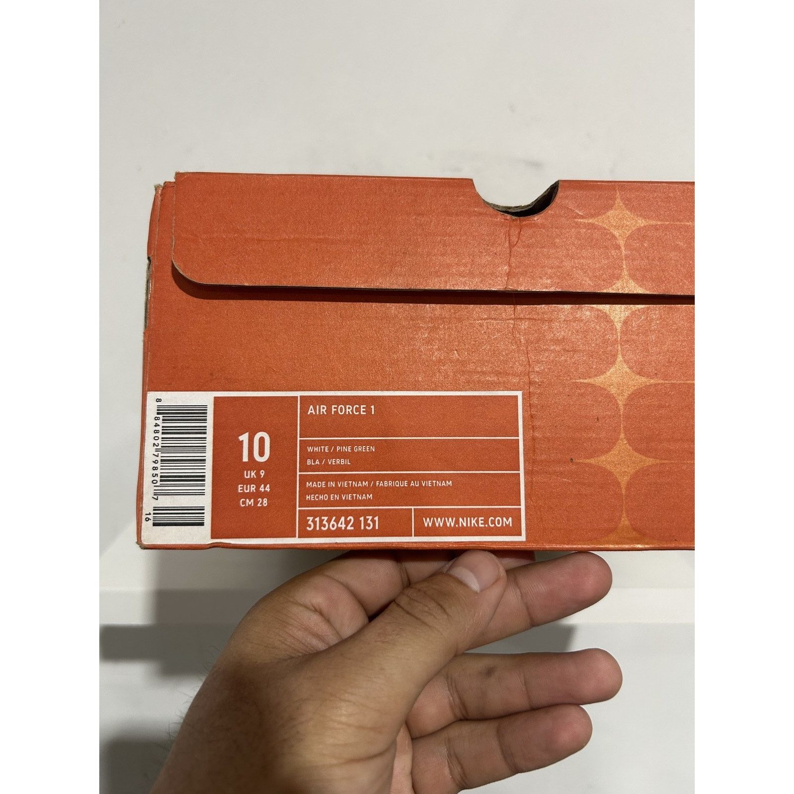 Nike NIKE AIR FORCE 1 PINE GREEN SIZE 10 NEW Size US 10 / EU 43 - 8 Thumbnail