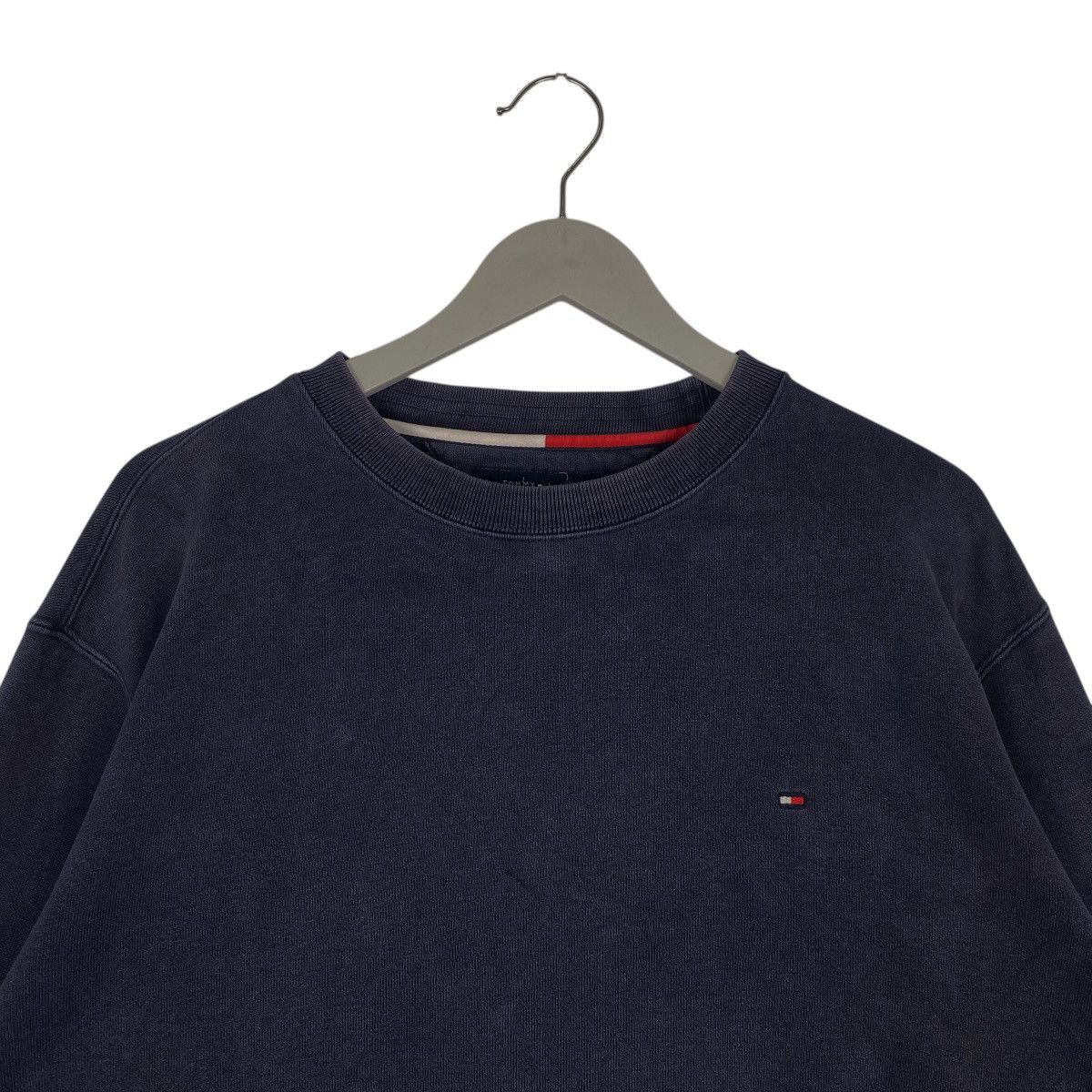 Vintage Vintage Tommy Hilfiger Long Sleeve T-Shirt Embroidered Black Size US M / EU 48-50 / 2 - 4 Thumbnail