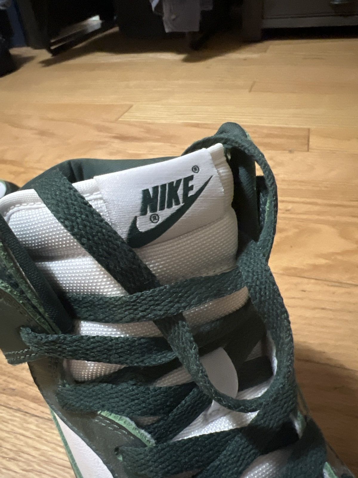 Nike Nike dunks spartan green Size US 11.5 / EU 44-45 - 7 Thumbnail