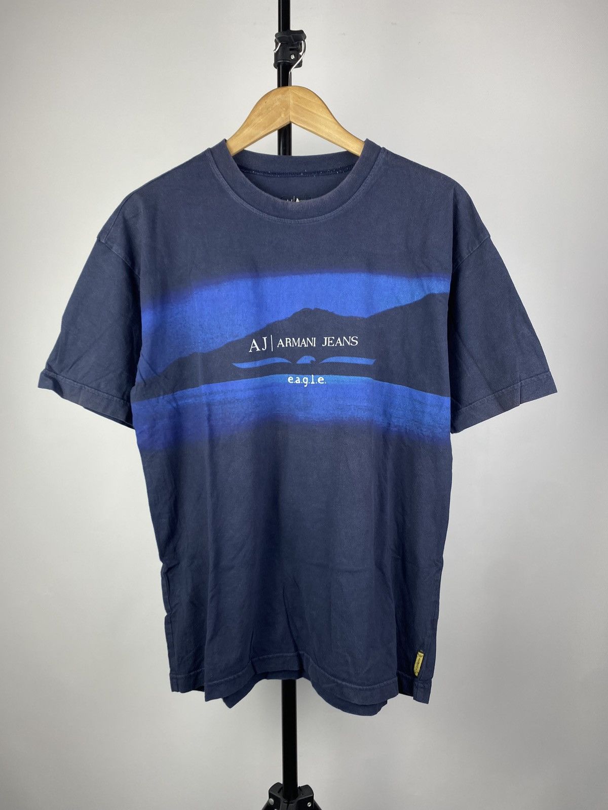 Giorgio Armani × Vintage 🔥90s Armani Jeans Giorgio EAGLE Blue T Shirt Faded Vintage Size US XL / EU 56 / 4 - 1 Thumbnail