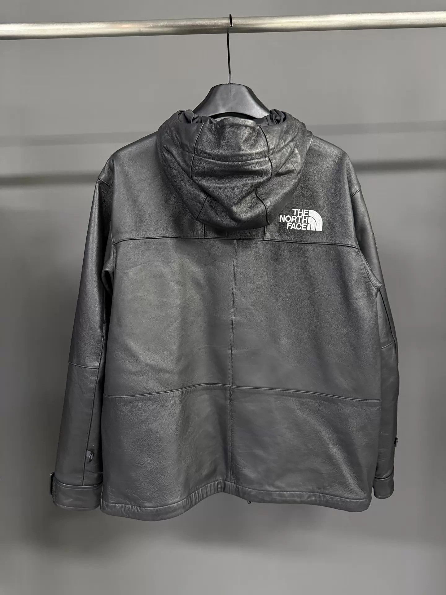 Supreme Supreme x TNF Leather Sheepskin Black Jacket Size 6 Size US M / EU 48-50 / 2 - 2 Thumbnail