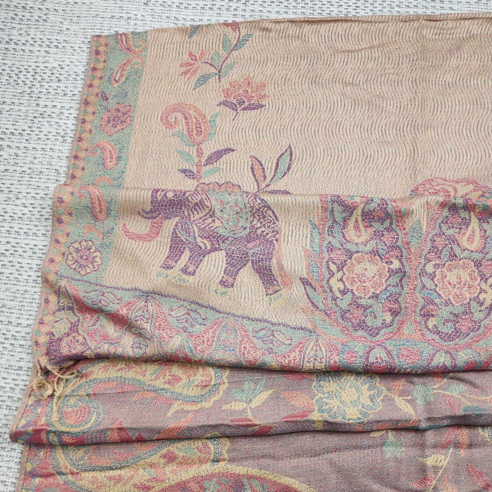 Vintage VINTAGE Jerusalem Shawl Wrap Womens Paisley Elephant Print Cashmere Tan Pink Fringe Tassel Size ONE SIZE - 3 Thumbnail