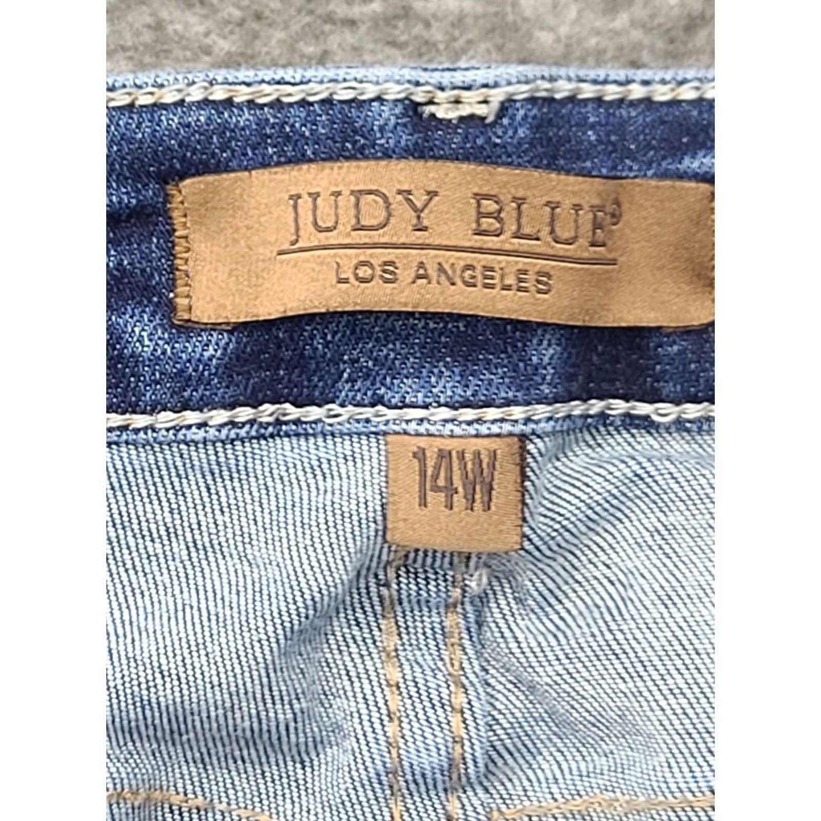 Vintage Judy Blue Womens Size 14W Jeans Dark Wash Blue Straight Fit Stretch Plus Size Denim 5-Pocket Zip Button High Rise Inseam 30in Size 36" / US 14 / IT 50 - 2 Thumbnail