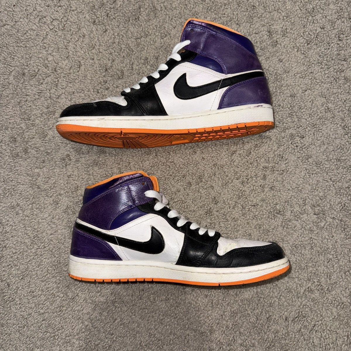 Nike Jordan 1 Mid Pheonix Suns Size US 11 / EU 44 - 1 Thumbnail