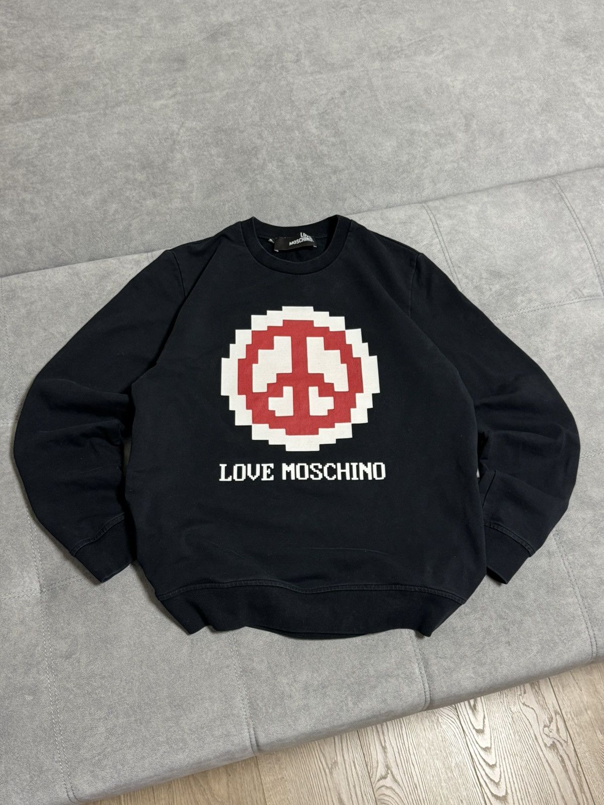 Designer × Moschino Love Moschino Peace sweatshirt men size L XL retro style Size US XL / EU 56 / 4 - 2 Thumbnail
