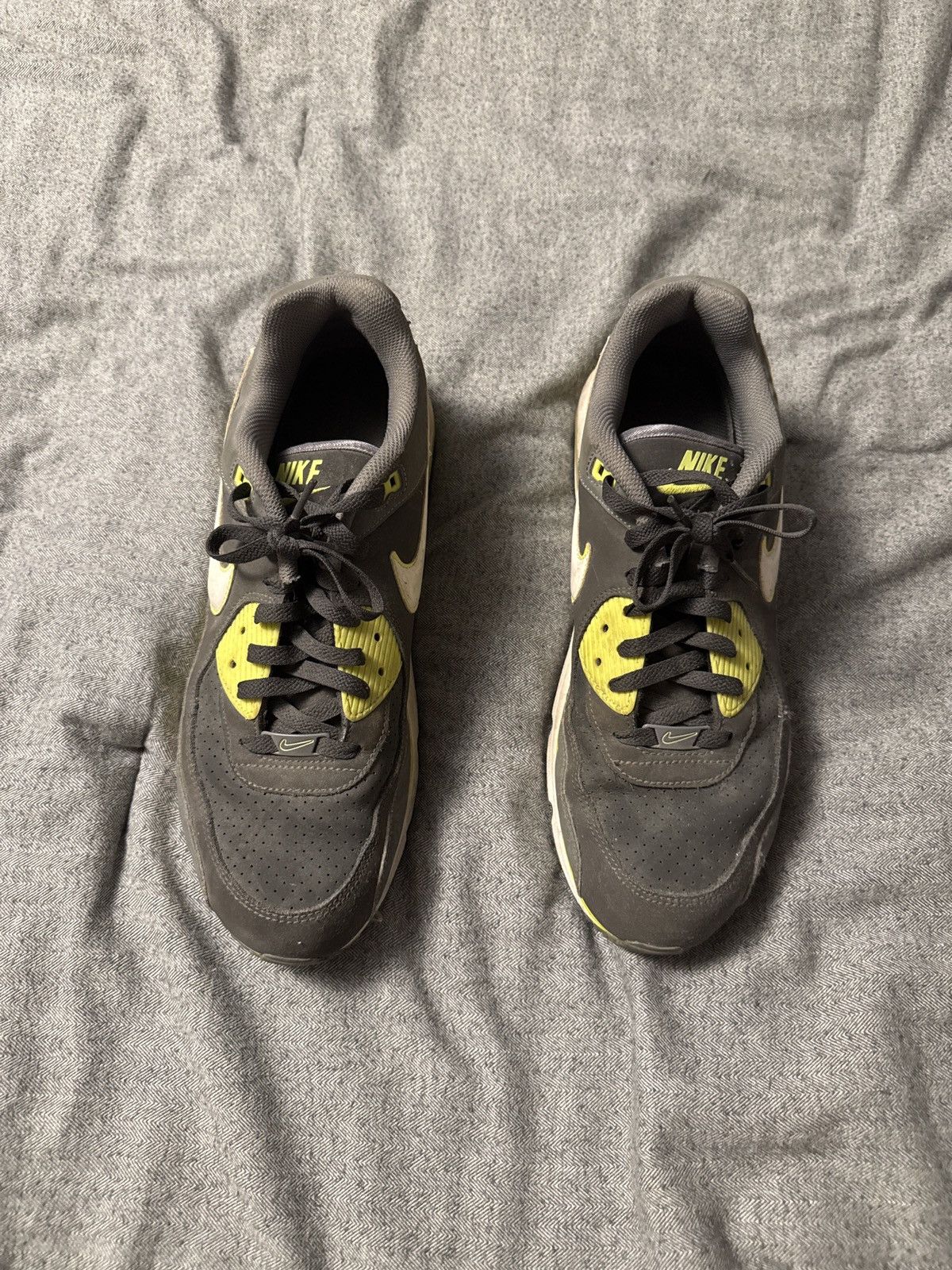 Nike Nike Air Max 90 - 2012 Size US 13 / EU 46 - 5 Thumbnail