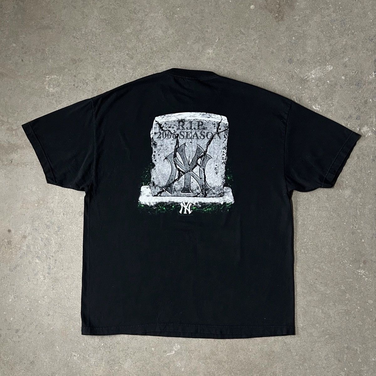 MLB Vintage 2006 NY Mets vs Yankees RIP Diss Tee - Size 2XL Size US XXL / EU 58 / 5 - 1 Thumbnail