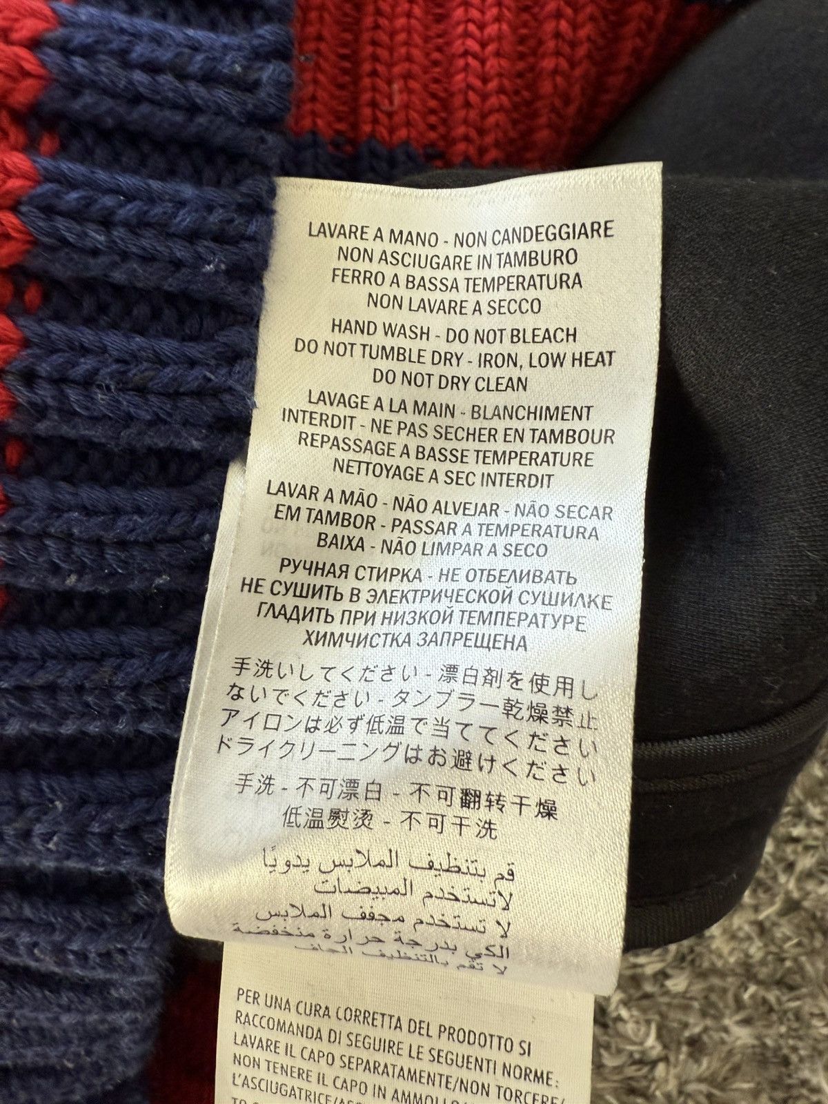 Gucci Gucci Vintage Sweater size M Size US M / EU 48-50 / 2 - 8 Thumbnail