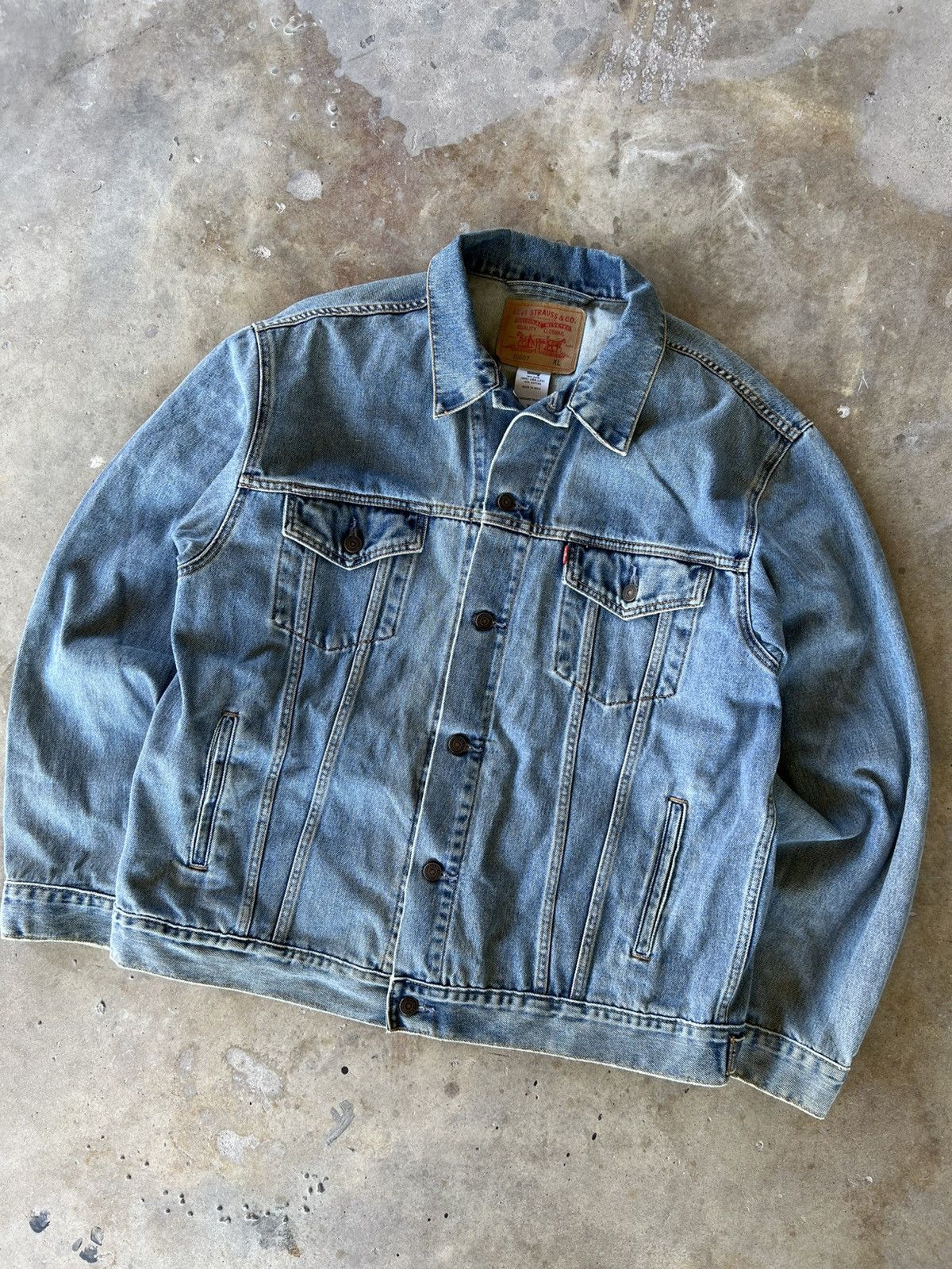 Levi's Vintage Essential Levi’s Workwear Denim Jacket Size US XL / EU 56 / 4 - 1 Thumbnail