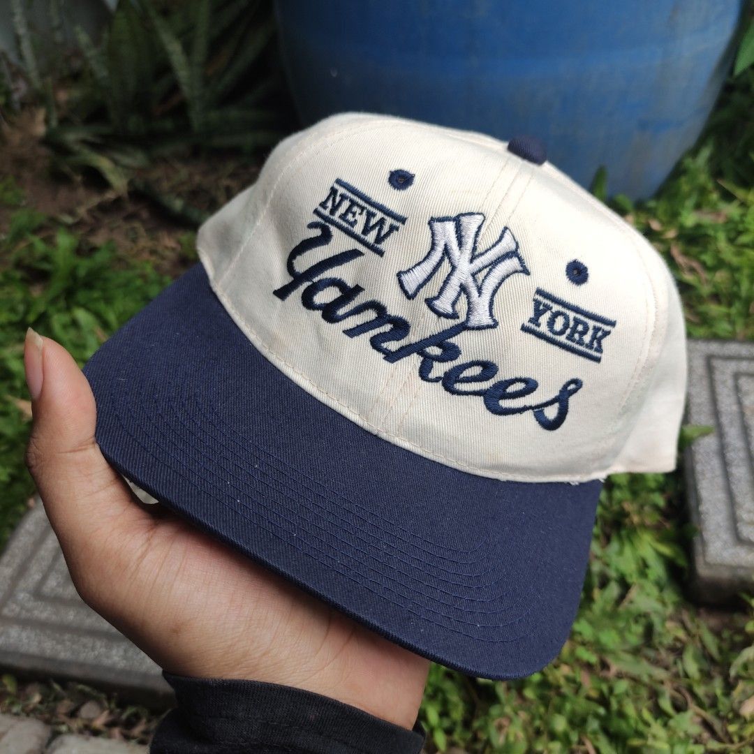 MLB × New York Yankees × Vintage Vintage NY New York Yankees – Script Logo - Elidan Size ONE SIZE - 6 Thumbnail