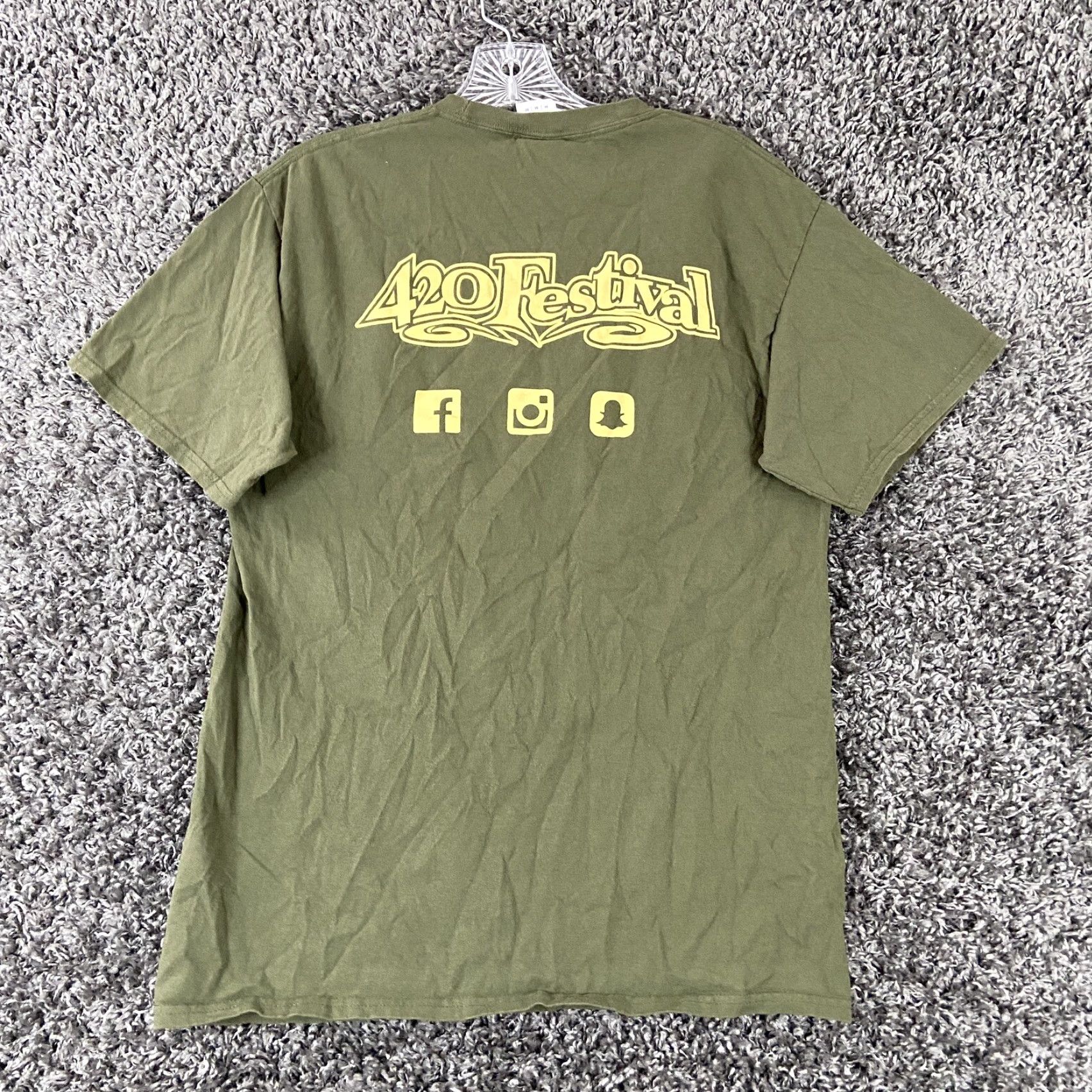 Port & Company Port & Company T-Shirt Men's Size M Green Sky High 420 Festival Shirt Size US M / EU 48-50 / 2 - 8 Thumbnail