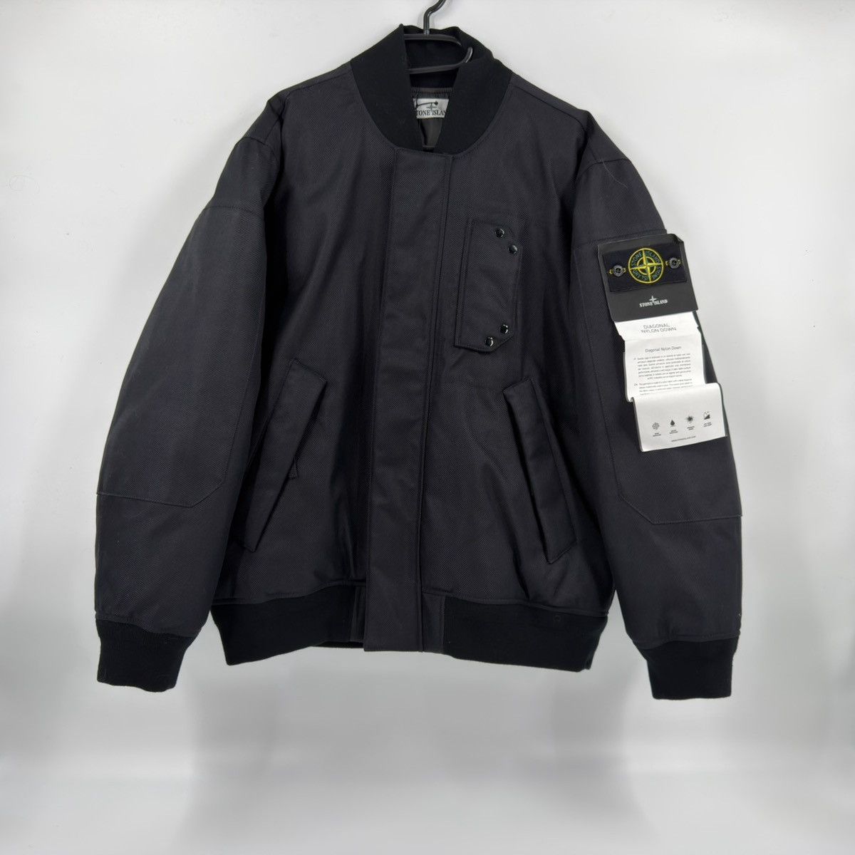 Stone Island Stone Island Diagonal Nylon Down Bomber Jacket in Black L Size US L / EU 52-54 / 3 - 1 Thumbnail