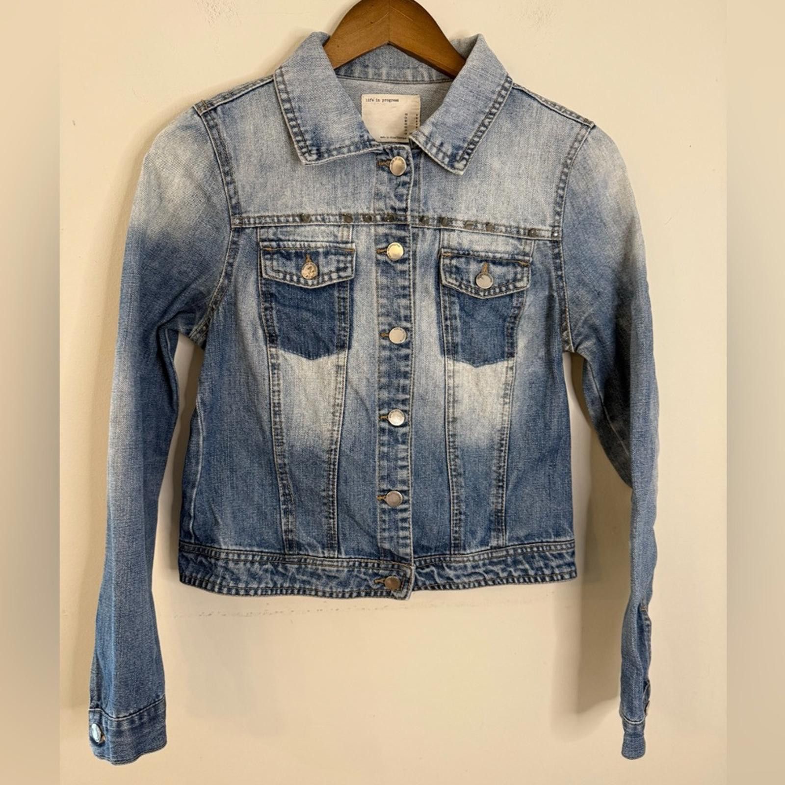 Other life in progress metal spiked grungy denim jeans jacket SZ M Size M / US 6-8 / IT 42-44 - 1 Thumbnail