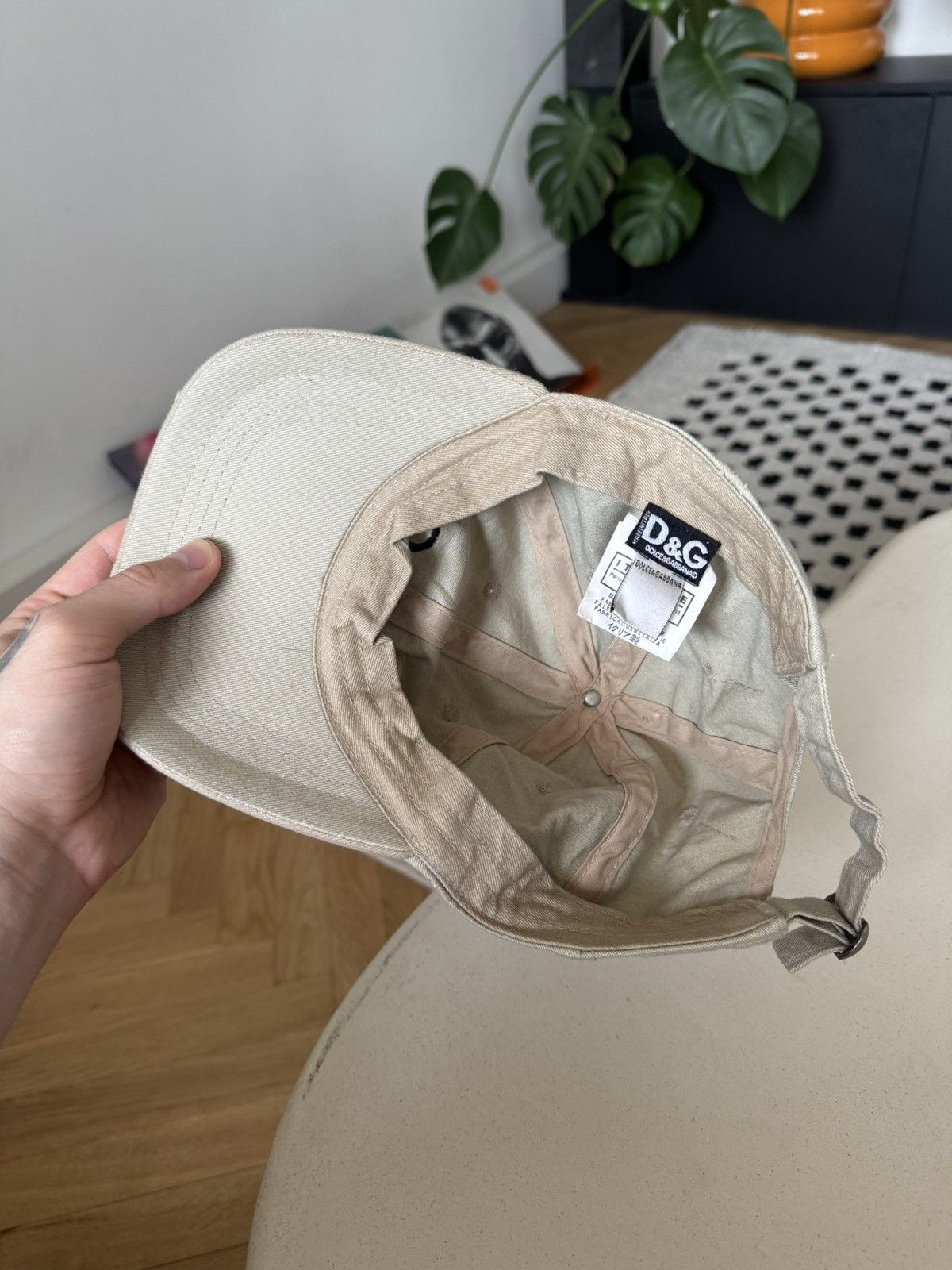 Dolce & Gabbana Dolce & Gabbana D&G 90s Logo Distressed Hat Cap Beige Y2k Size ONE SIZE - 4 Thumbnail