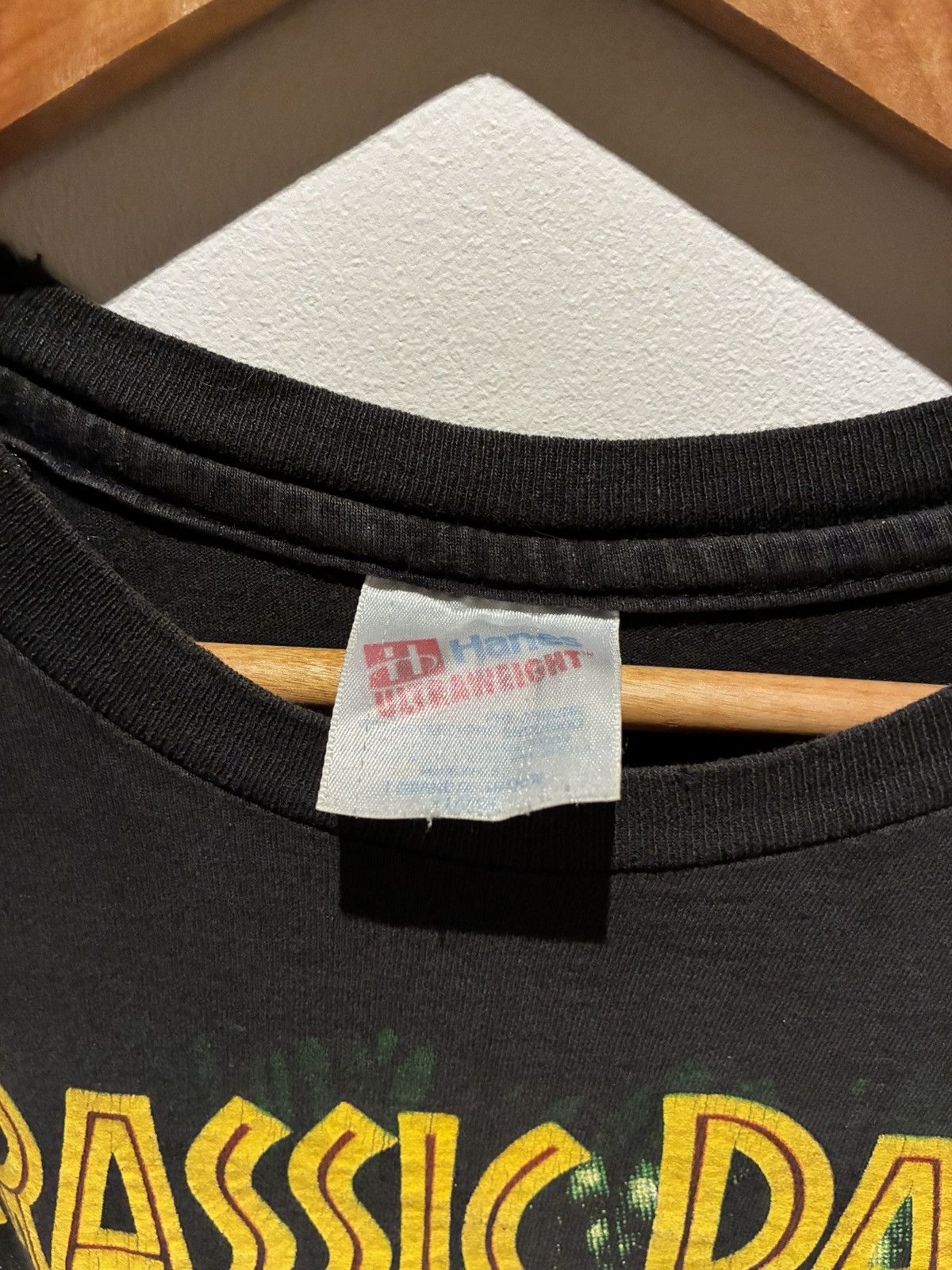 Vintage Vintage 90s Jurrasic Park Japan Tee Size US M / EU 48-50 / 2 - 2 Thumbnail
