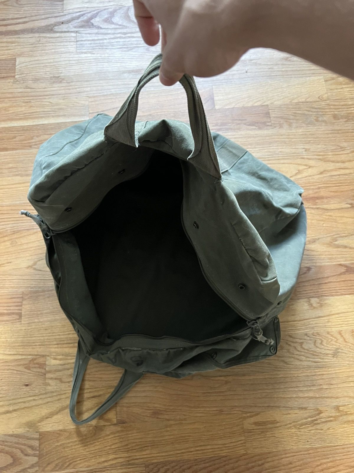 Vintage Vintage US Military Parachute Bag stamped 1988 Size ONE SIZE - 4 Thumbnail