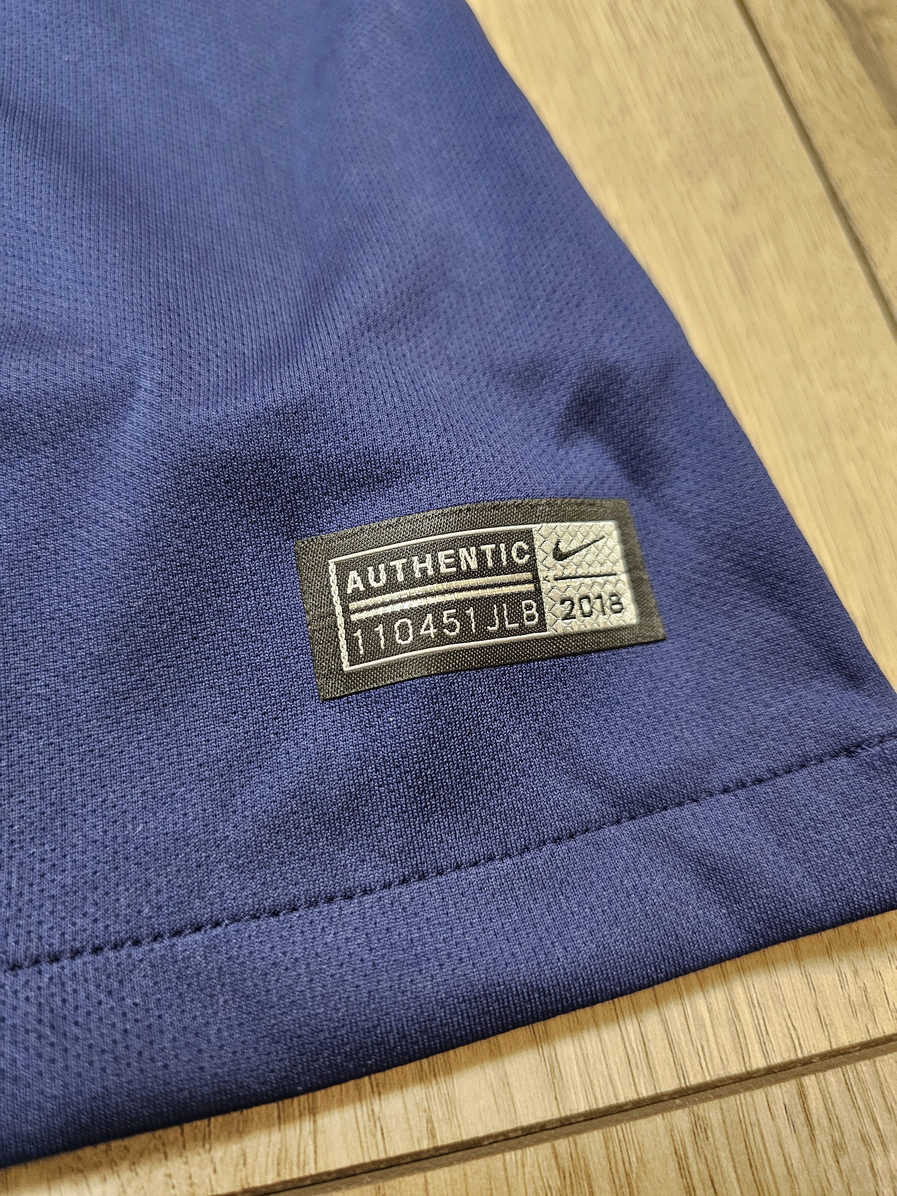 Nike TOTTENHAM HOTSPUR 2018 2019 WOMEN FOOTBALL SOCCER JERSEY Size L / US 10 / IT 46 - 5 Thumbnail