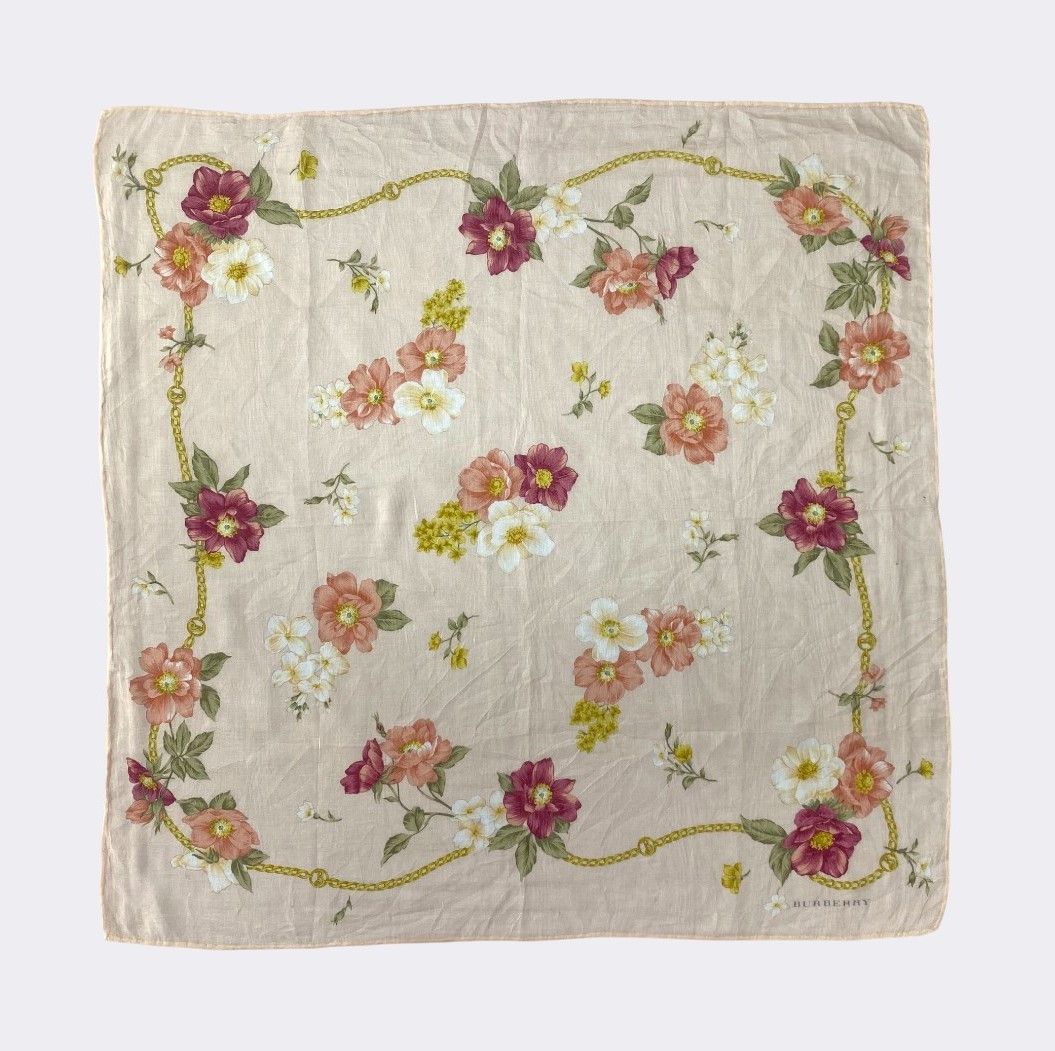 Burberry Vintage Burberry Handkerchief Neckerchief Bandana H047R Size ONE SIZE - 1 Thumbnail