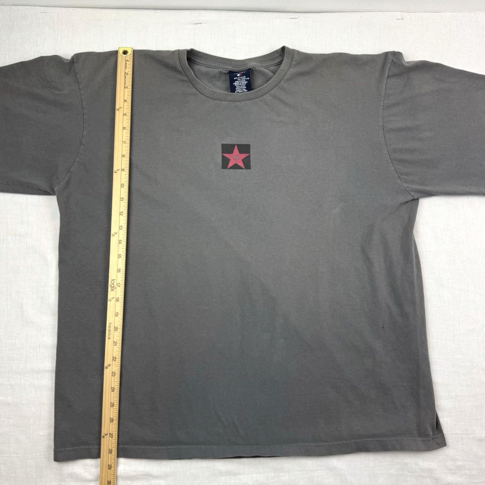 Tommy Hilfiger VINTAGE Tommy Hilfiger T Shirt Adult 2XL Gray Logo Short Sleeve Crew Neck Hipster 90s USA Y2K Size US XXL / EU 58 / 5 - 7 Thumbnail