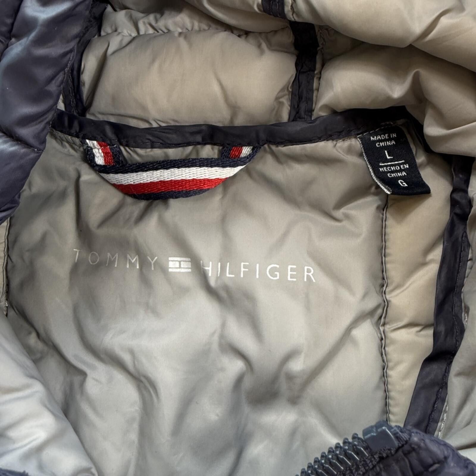 Tommy Hilfiger Tommy Hilfiger Hooded Puffer Jacket Mens L Full Zip Quilted Size US L / EU 52-54 / 3 - 4 Thumbnail