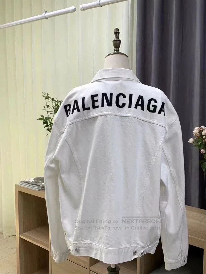 Balenciaga Balenciaga Back Logo Denim Jacket. Size US XL / EU 56 / 4 - 2 Thumbnail