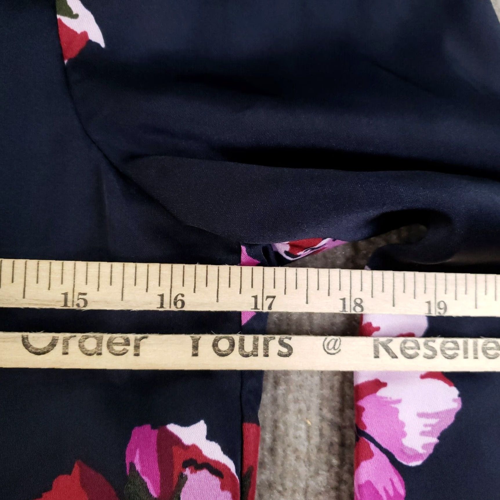 Joie VINTAGE Joie Antonela Blouse Womens XS Blue Satin Button Up Floral Long Sleeve Size XS / US 0-2 / IT 36-38 - 3 Thumbnail