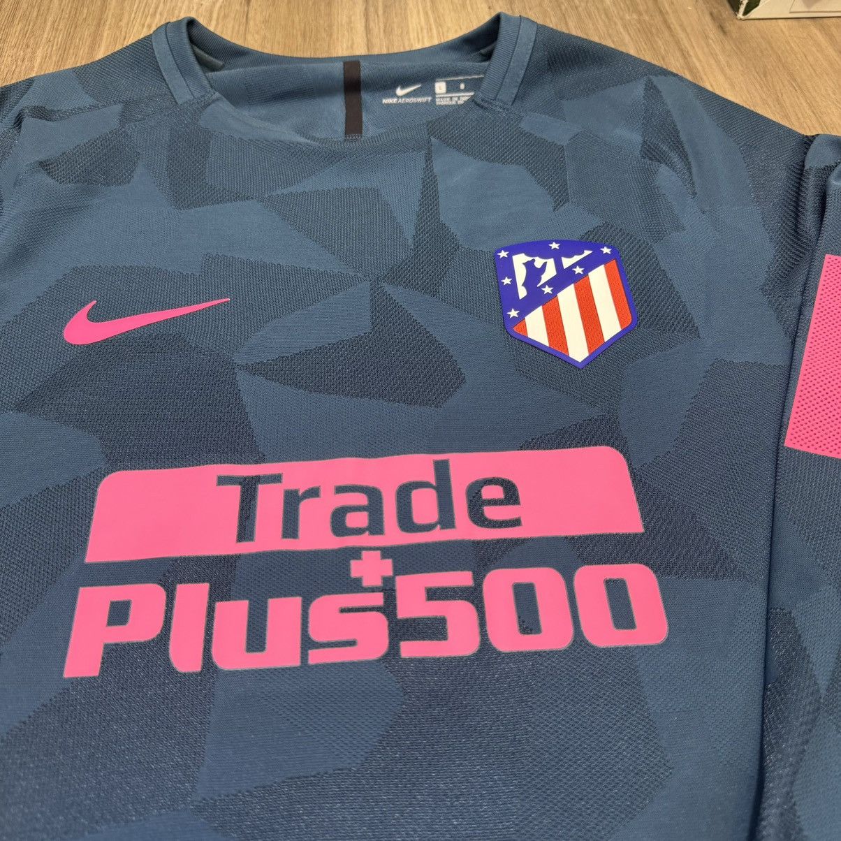 Nike Atletico Madrid 17/18 player issue away shirt #7 Griezmann Size US L / EU 52-54 / 3 - 3 Thumbnail