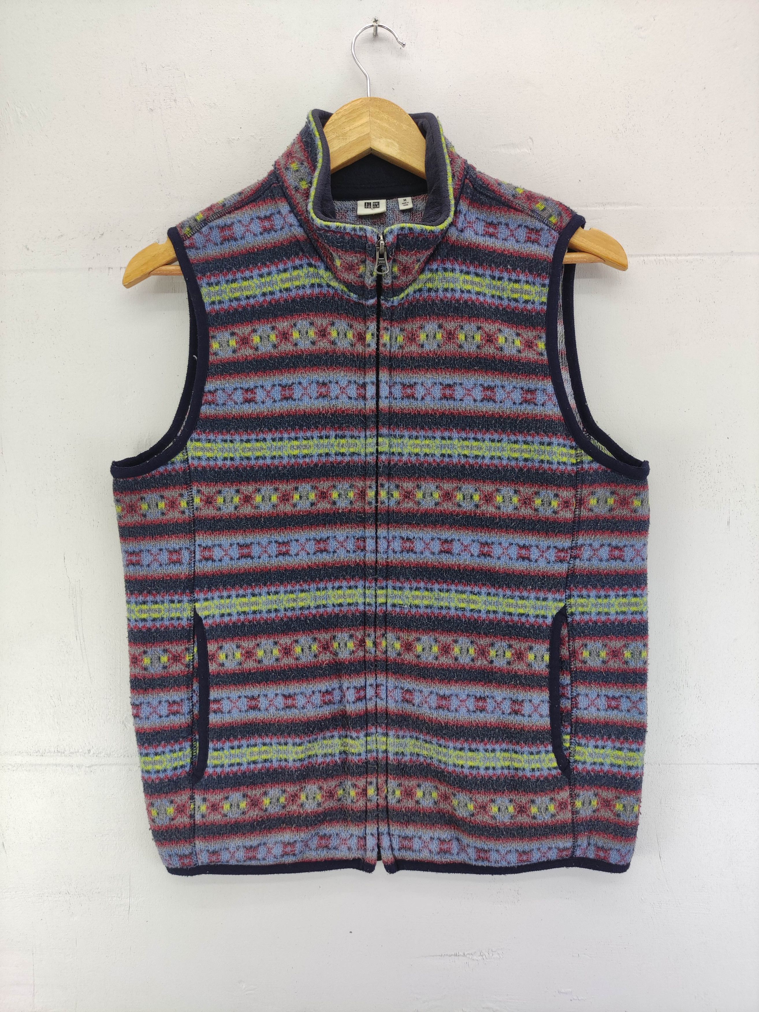 Uniqlo Uniqlo Tartan Pattern Vest Fleece Zipper Size US S / EU 44-46 / 1 - 1 Thumbnail