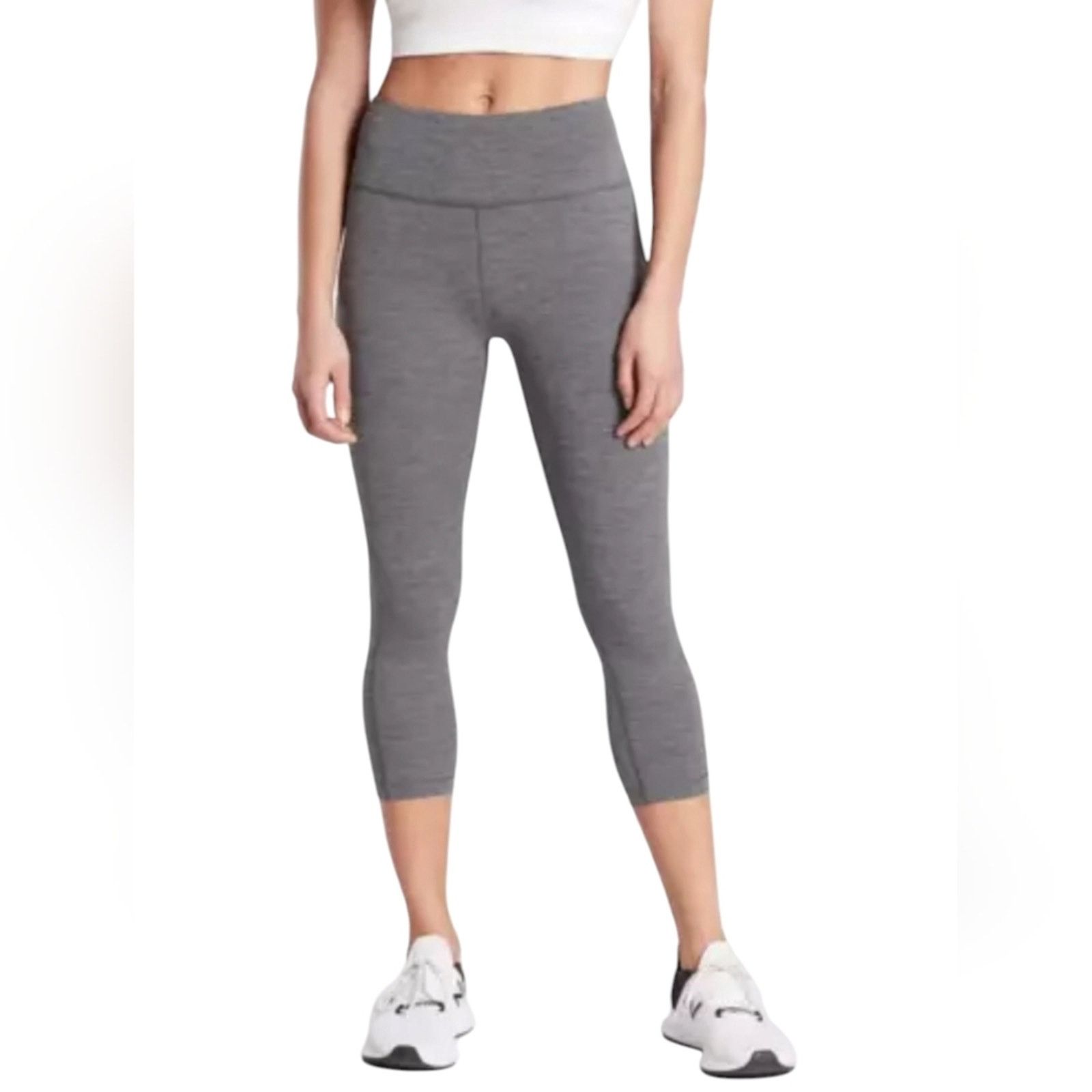 Athleta Athleta Ultimate stash pocket capri Large Size 31" - 1 Thumbnail