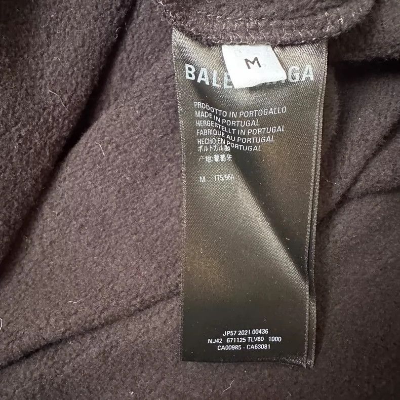 Balenciaga Balenciaga FW21 Sporty B Manchester United embroidered logo Size US M / EU 48-50 / 2 - 6 Thumbnail