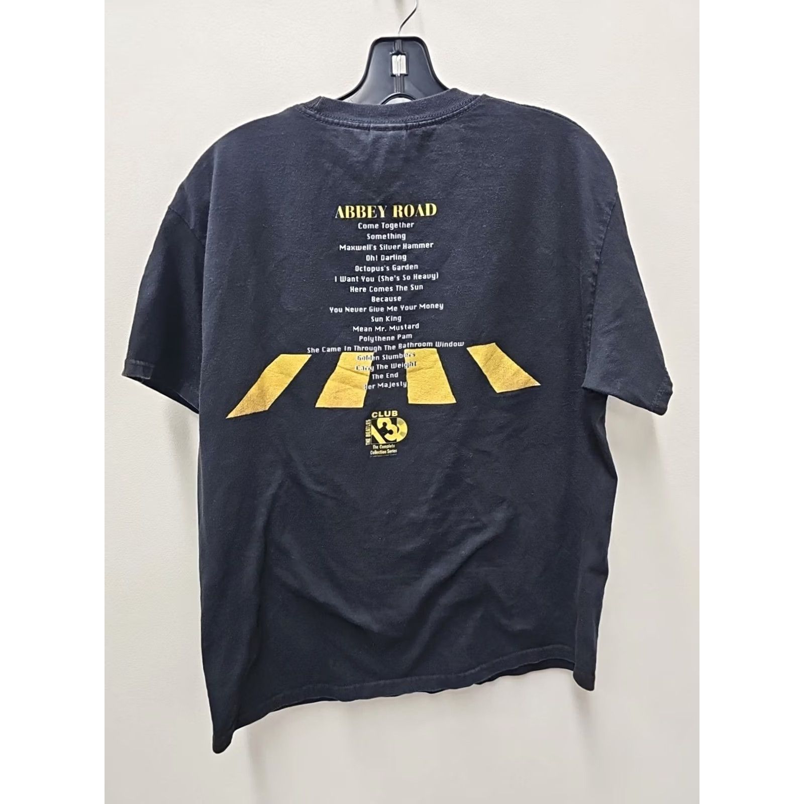 Apple VINTAGE The Beatles T-Shirt Abbey Road 1996 Apple Corps Double Sided Club 13 Large Mens Black 90s Band Music Shirt Size US L / EU 52-54 / 3 - 5 Thumbnail
