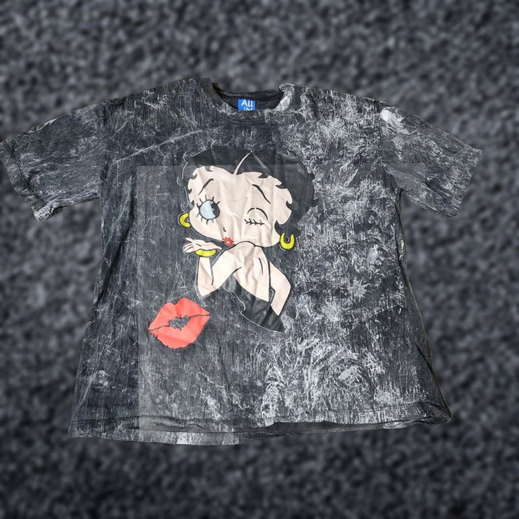 Vintage Retro Betty Boop Kiss Cropped T Shirt Womens L Size L / US 10 / IT 46 - 1 Thumbnail