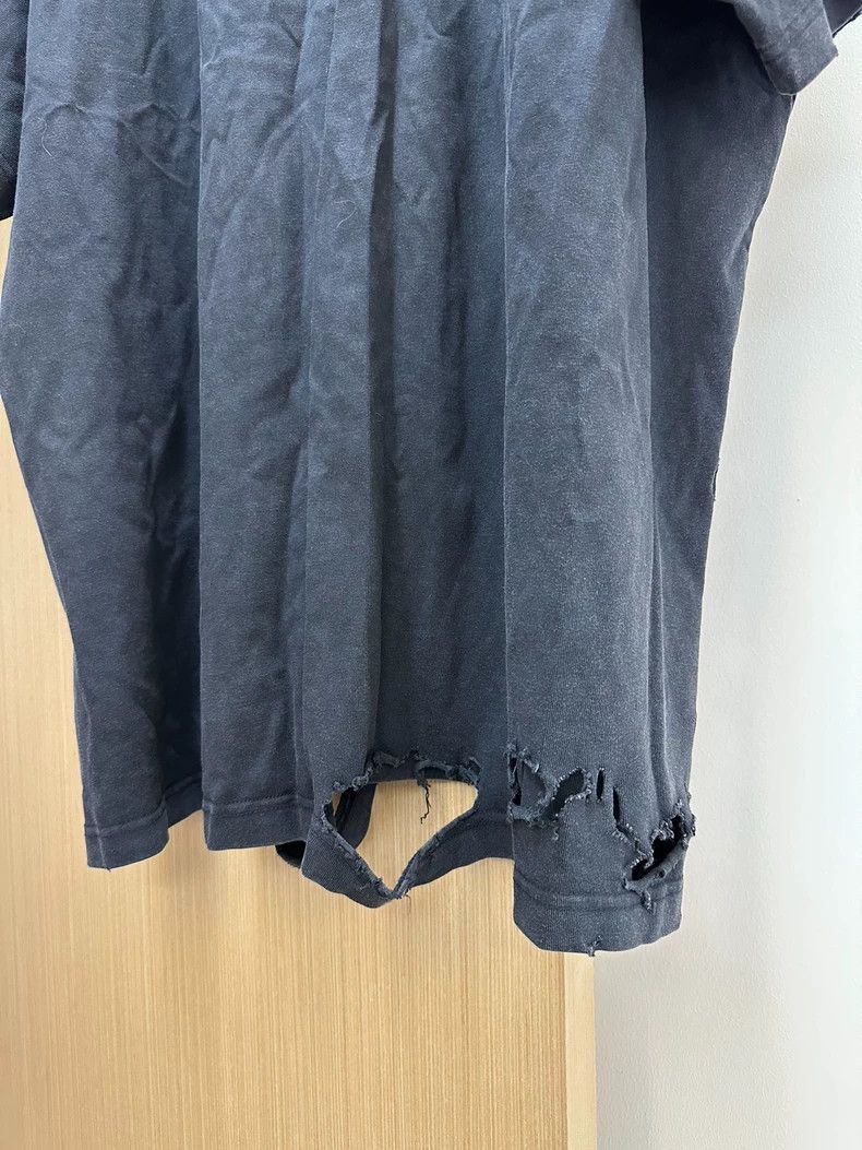 Balenciaga Balenciaga 3B Logo Embroidered Ripped Distressed Short Sle Size US L / EU 52-54 / 3 - 5 Thumbnail