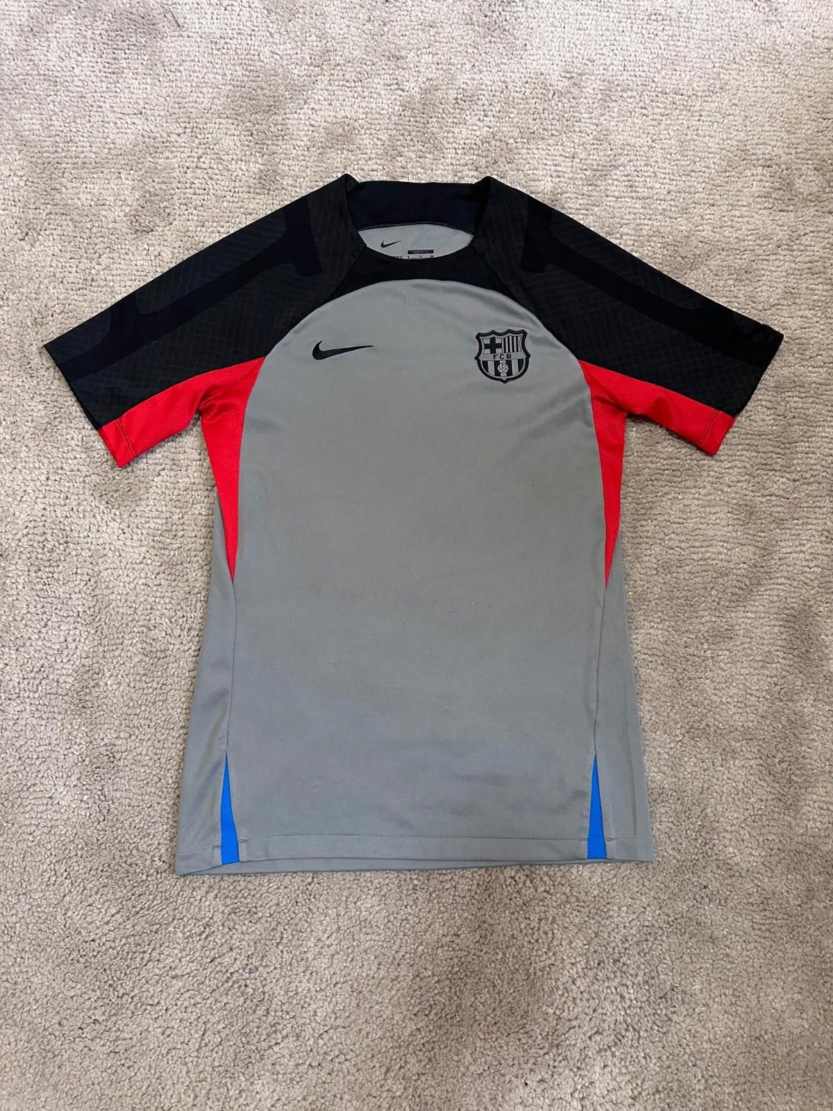 Nike Nike Barcelona 2022/23 Training Shirt Soccer Jersey Sz S Size US S / EU 44-46 / 1 - 1 Thumbnail