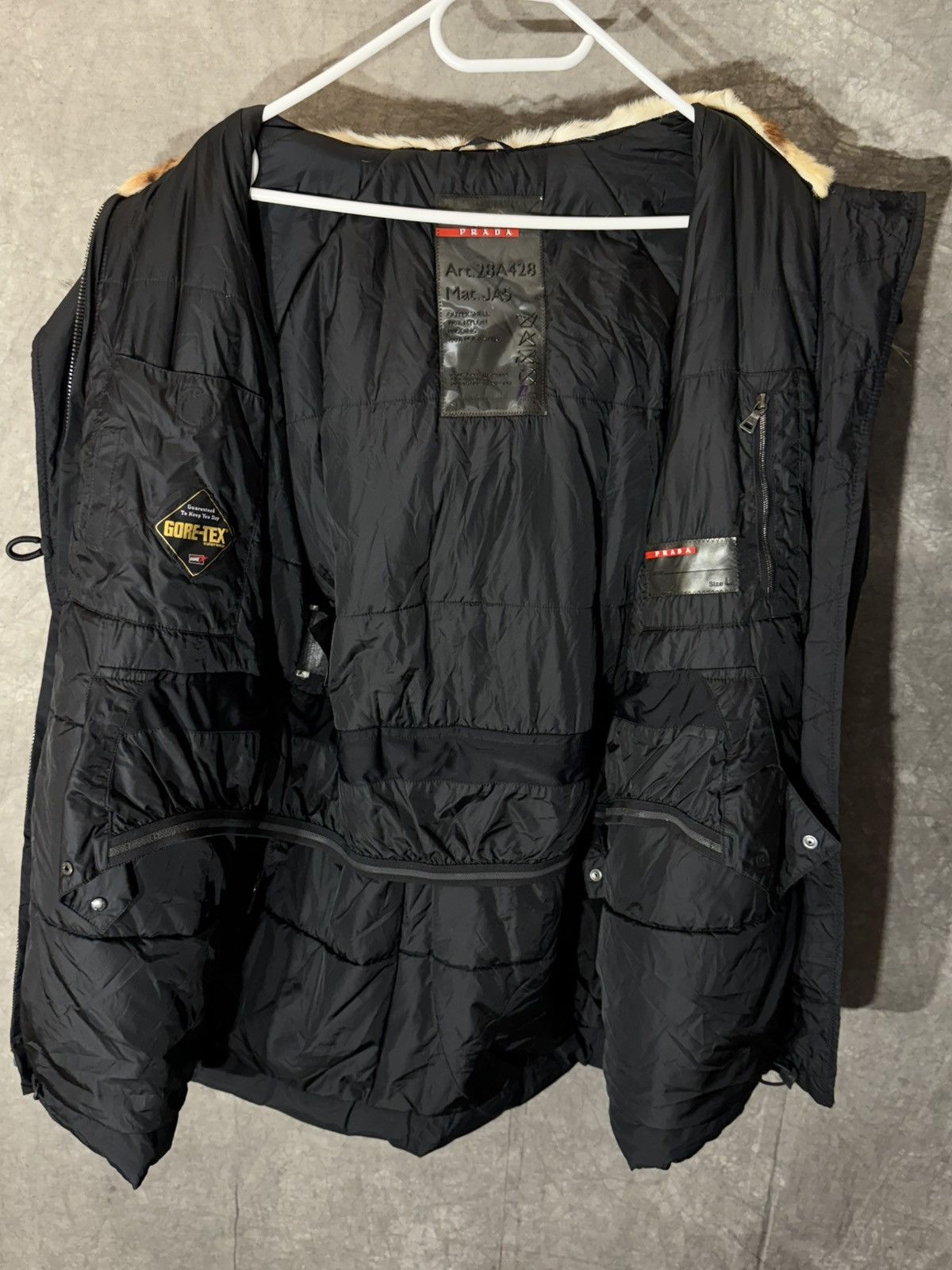 Prada Prada gore tex fur jacket red tab Size L / US 10 / IT 46 - 7 Thumbnail
