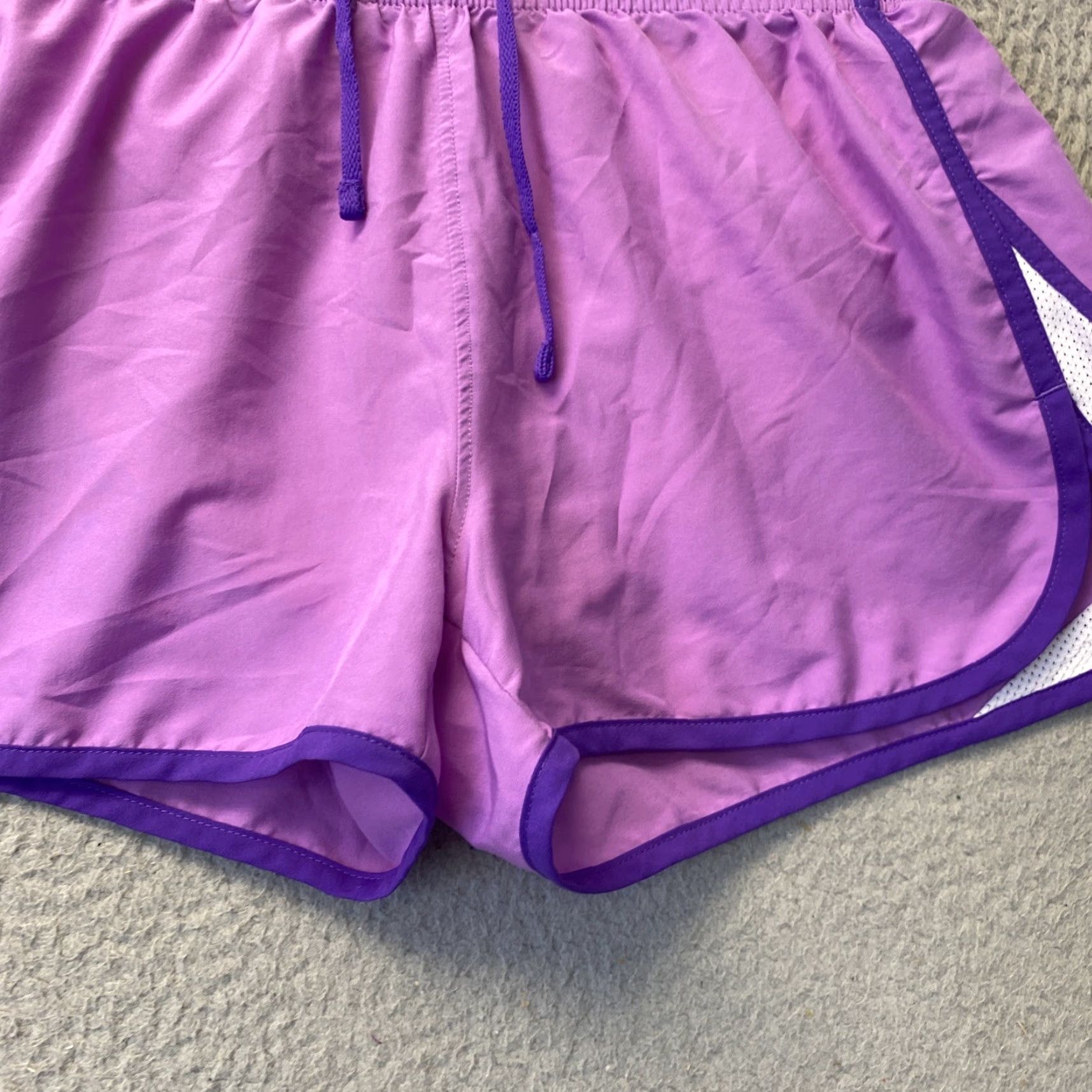 Under Armour Under Armour Shorts Womens S Small Pink Drawstring Athletic Heat Gear Gym/37-65 Size 28" / US 6 / IT 42 - 3 Thumbnail