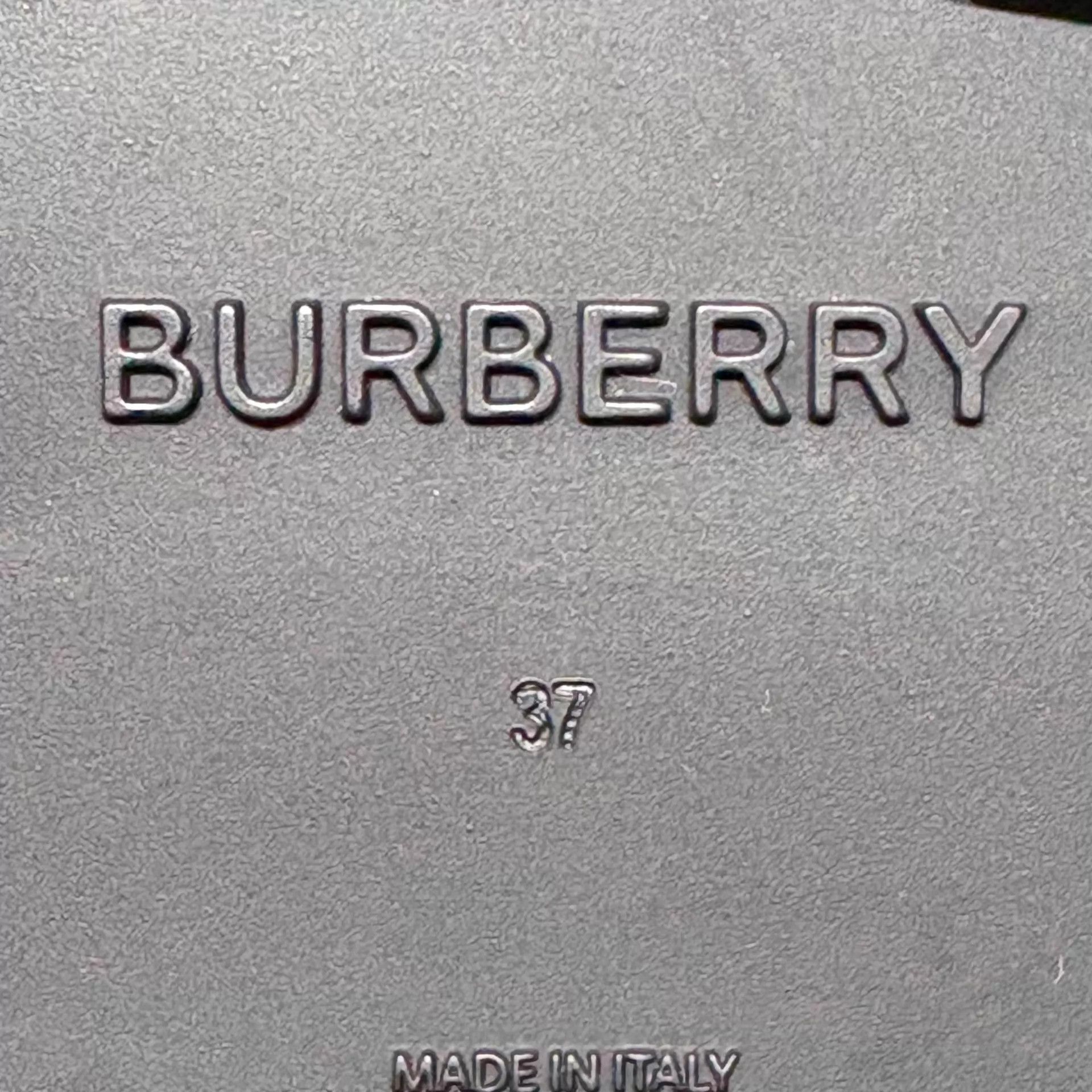 Burberry Burberry Black Crocodile Platform Mary Jane Sandal Size US 6.5 / IT 36.5 - 8 Thumbnail