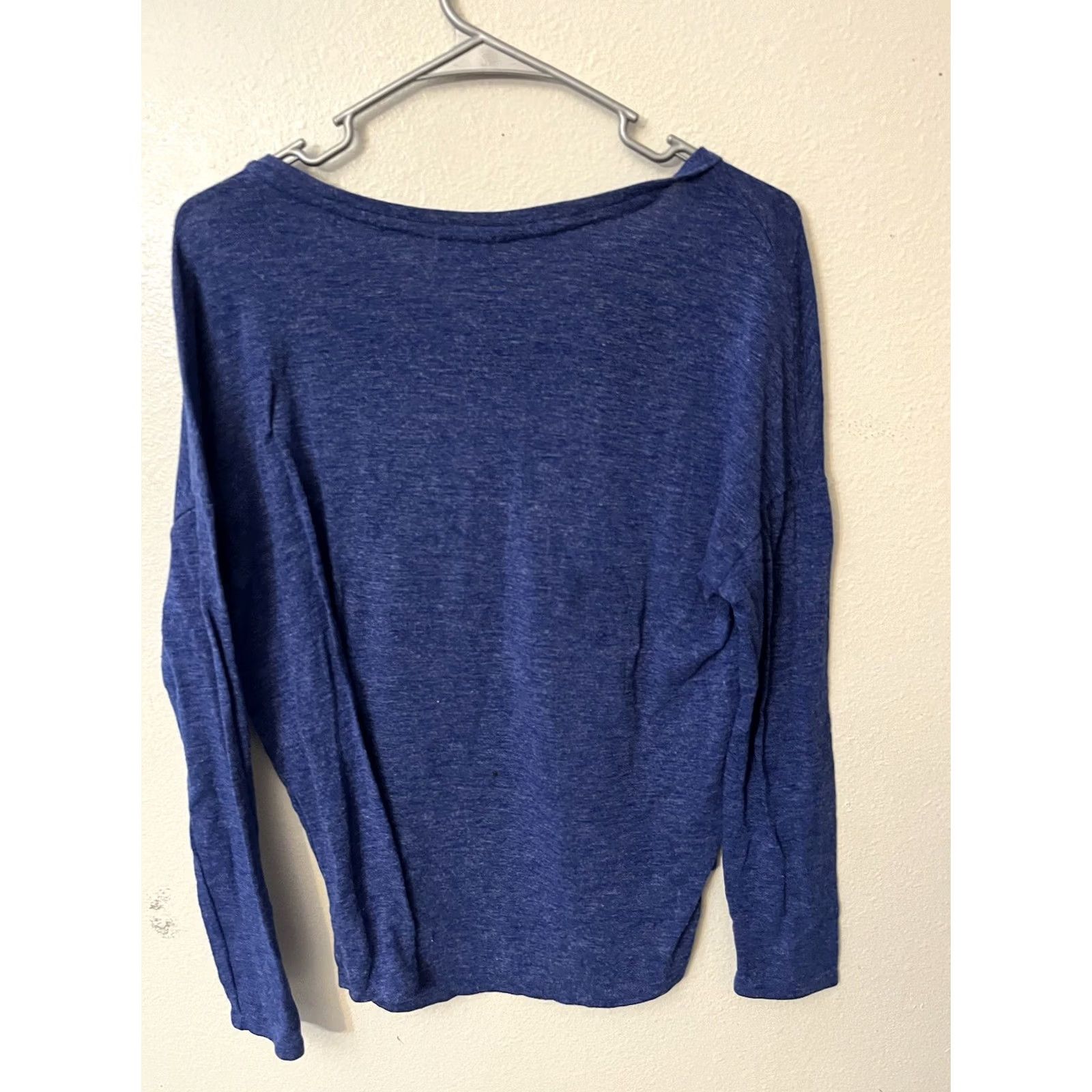 Old Navy Old Navy Women's Top S Blue Crew Neck Long Sleeve Rayon Blend T-Shirt Shirt Vintage No Size S / US 4 / IT 40 - 3 Thumbnail
