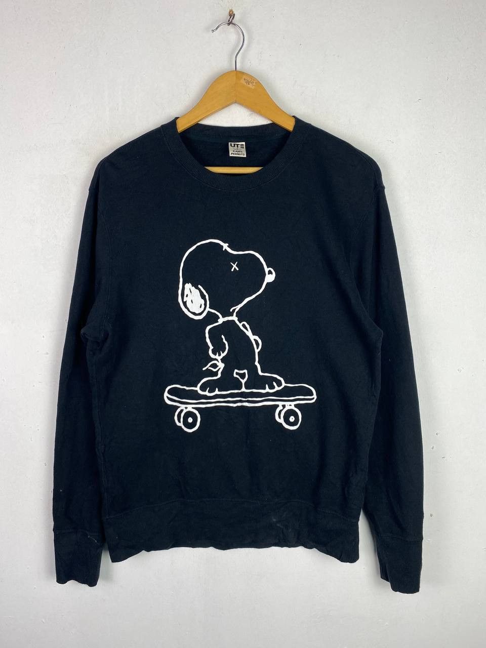 Kaws × Uniqlo uniqlo x peanuts x kaws sweathirt nice design Size US M / EU 48-50 / 2 - 1 Thumbnail