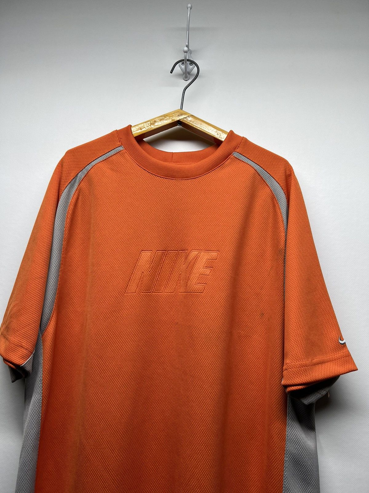 Nike × Vintage Vintage Y2k Nike 🧡 Faded Spell Out Big Logo T-Shirt 00’s Size US L / EU 52-54 / 3 - 4 Thumbnail