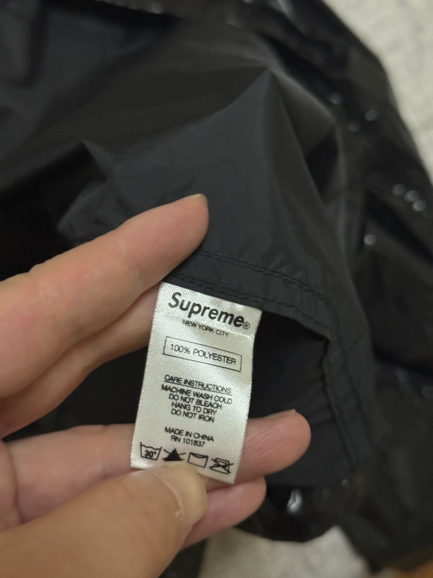 Supreme Supreme x CDG Fishtail Raincoat L Size US L / EU 52-54 / 3 - 5 Thumbnail