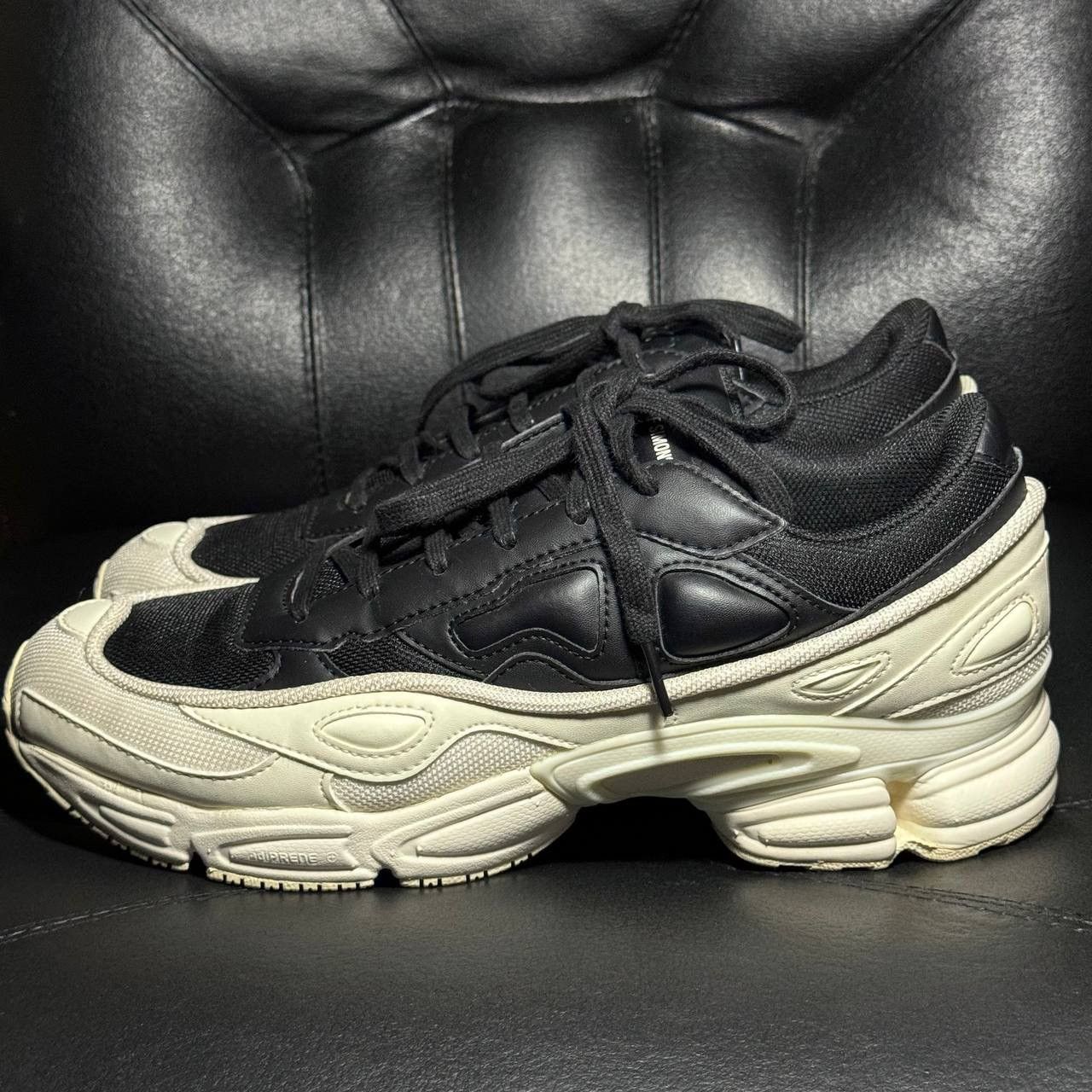 Adidas × Raf Simons Adidas Raf Simons Ozweego Cream White Fw18 Size US 9.5 / EU 42-43 - 3 Thumbnail