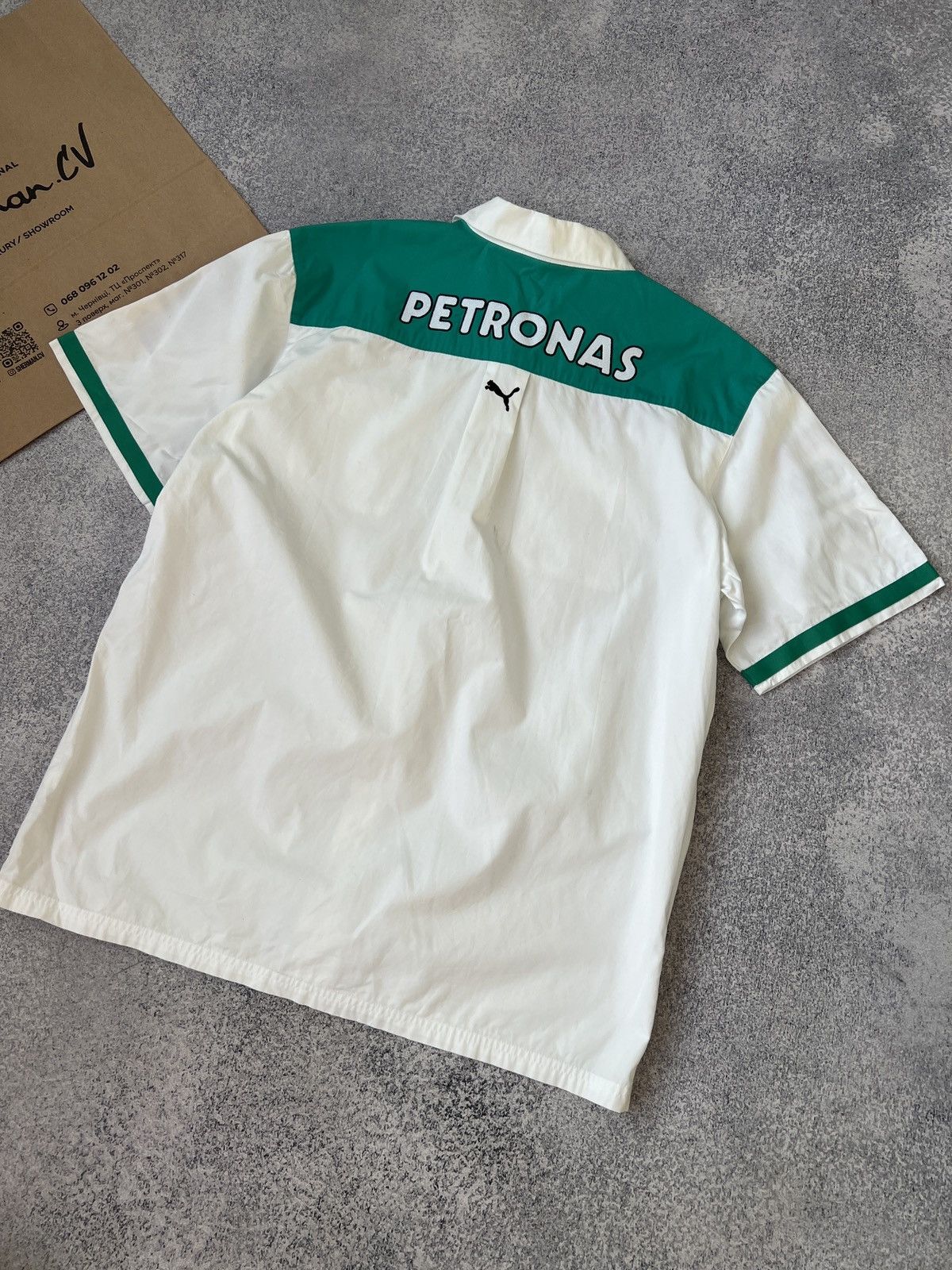 Vintage Vintage 90s Petronas Shorts Sleeve Racing Button up Size US L / EU 52-54 / 3 - 9 Thumbnail