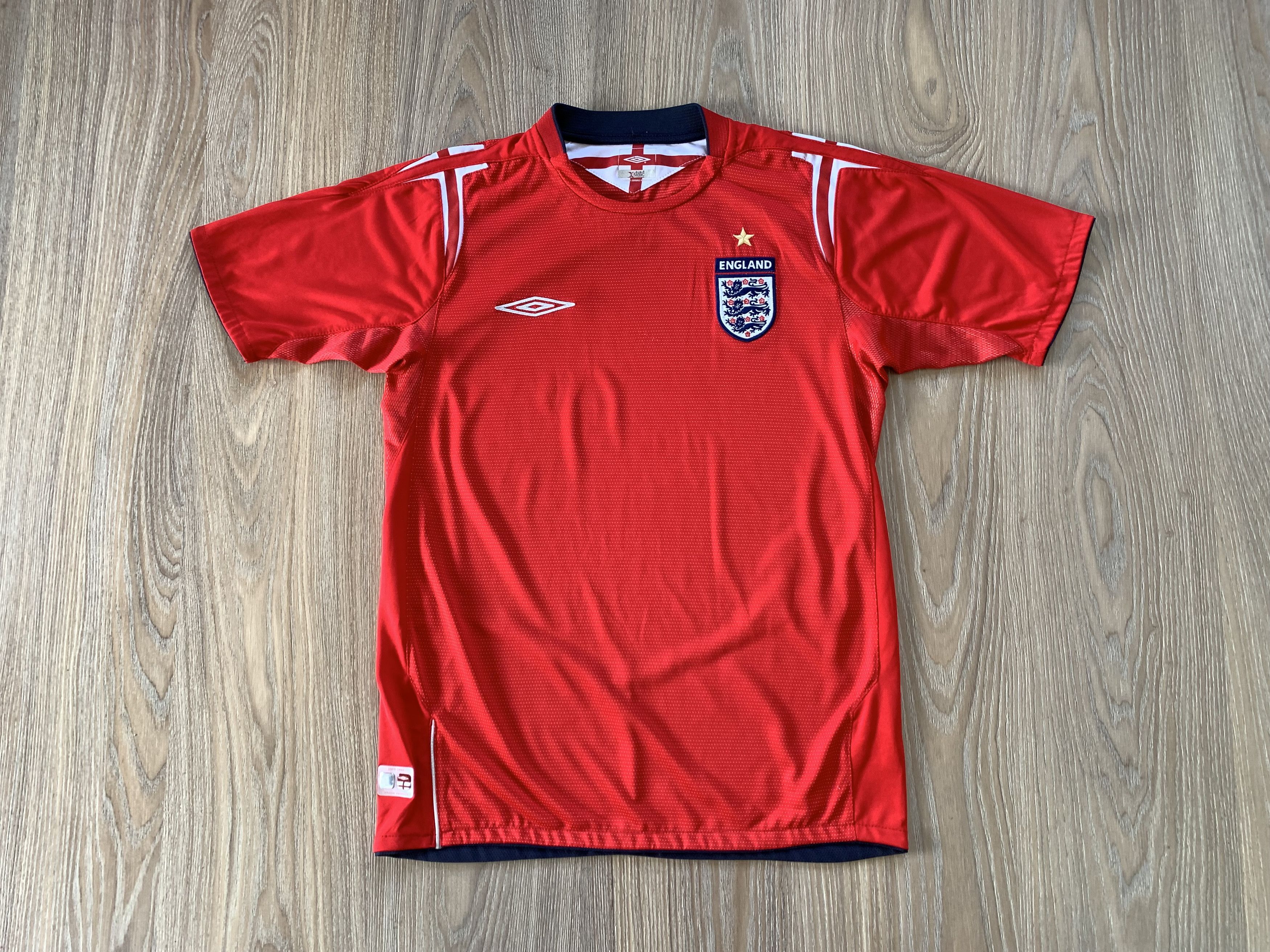 Umbro Vintage Umbro England Away Soccer Jersey 2004-2006 Size US S / EU 44-46 / 1 - 2 Thumbnail