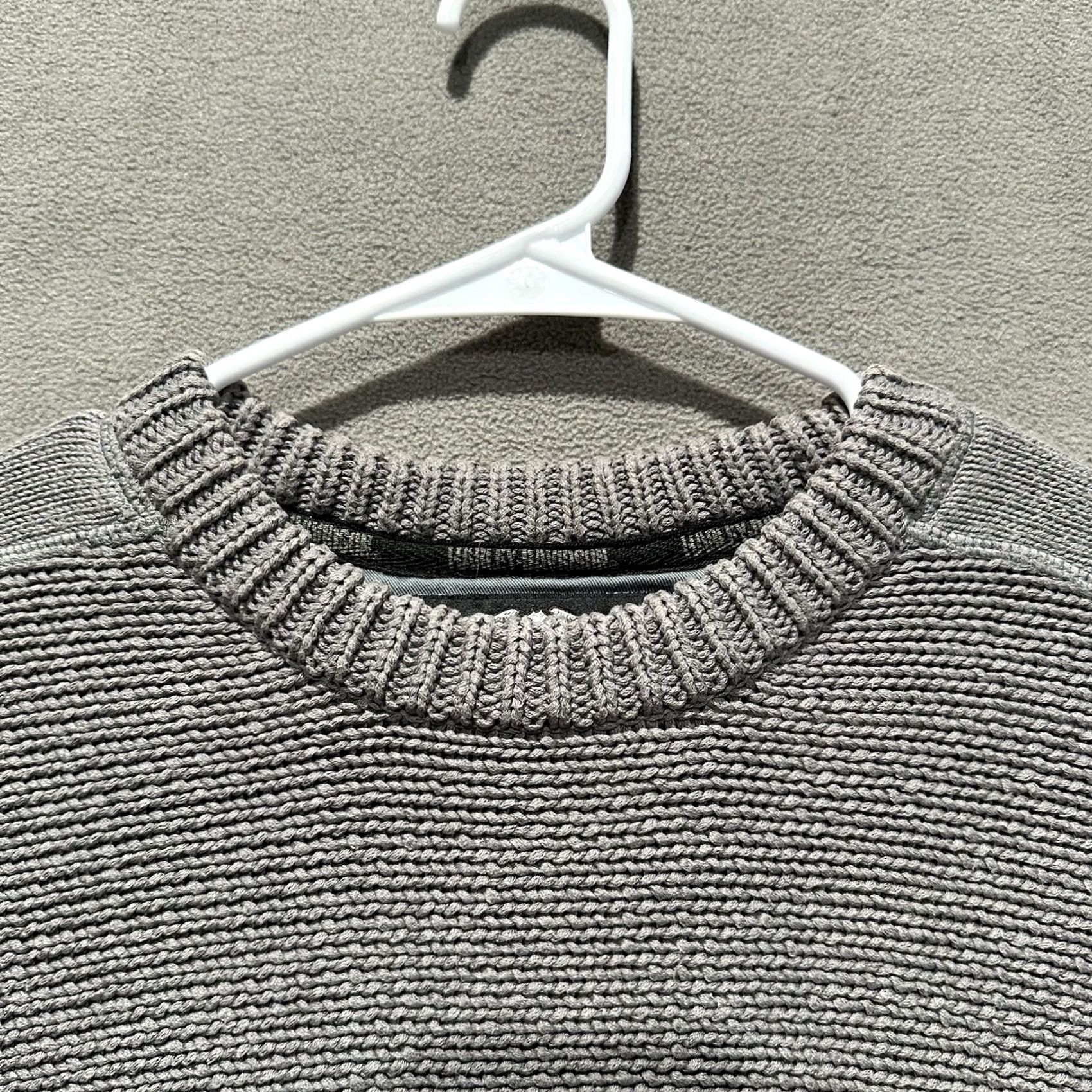 Harley Davidson Vintage Harley Davidson Sweater Womens Medium Gray Knit Heavyweight Logo EUC Size M / US 6-8 / IT 42-44 - 4 Thumbnail