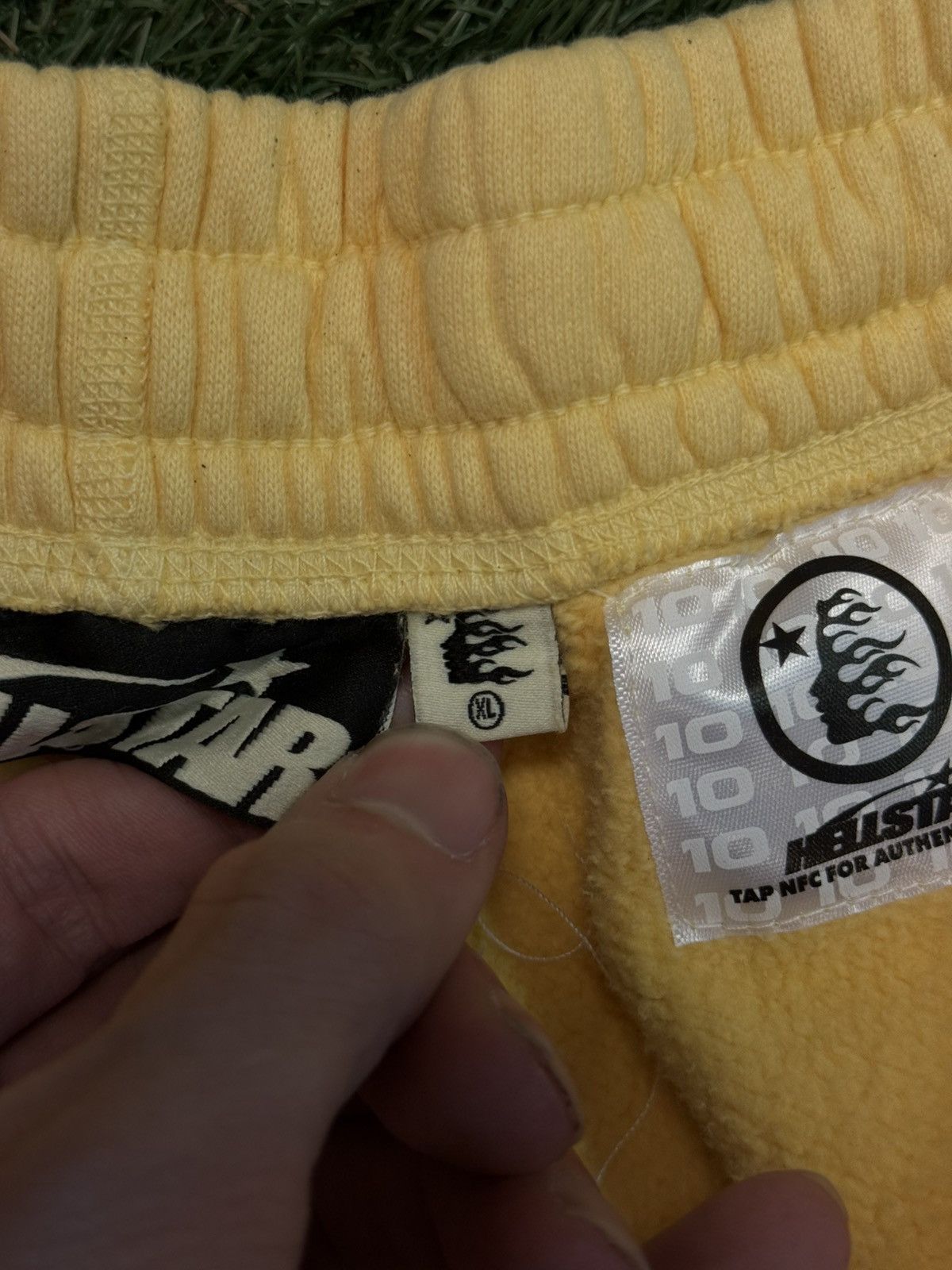 HELLSTAR Hellstar Sweatpants Size XL Yellow Flame (NEW) Size US 34 / EU 50 - 8 Thumbnail