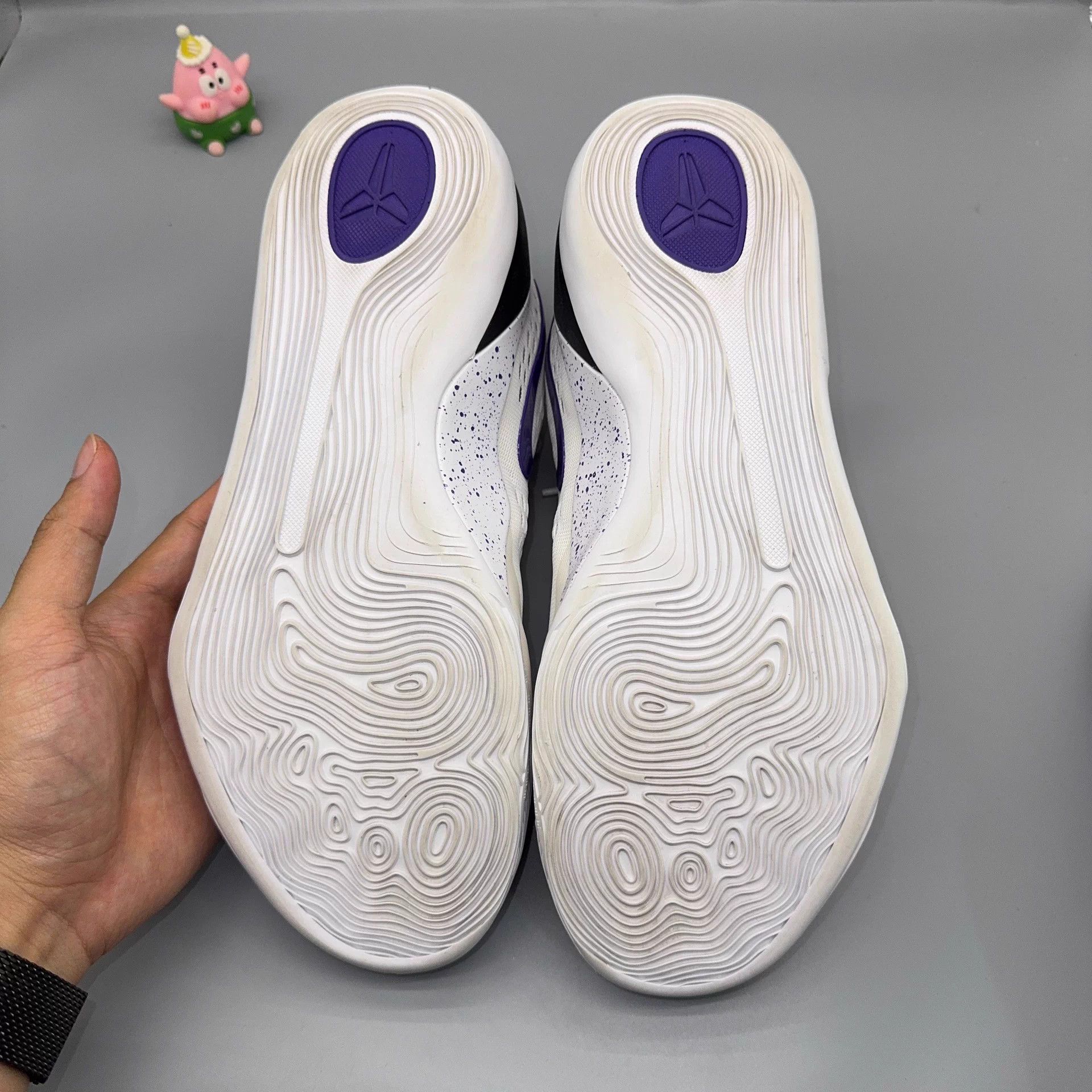 Nike Nike Kobe 9 IH1401-100 White Purple Used Size 44.5 Size US 11.5 / EU 44-45 - 4 Thumbnail